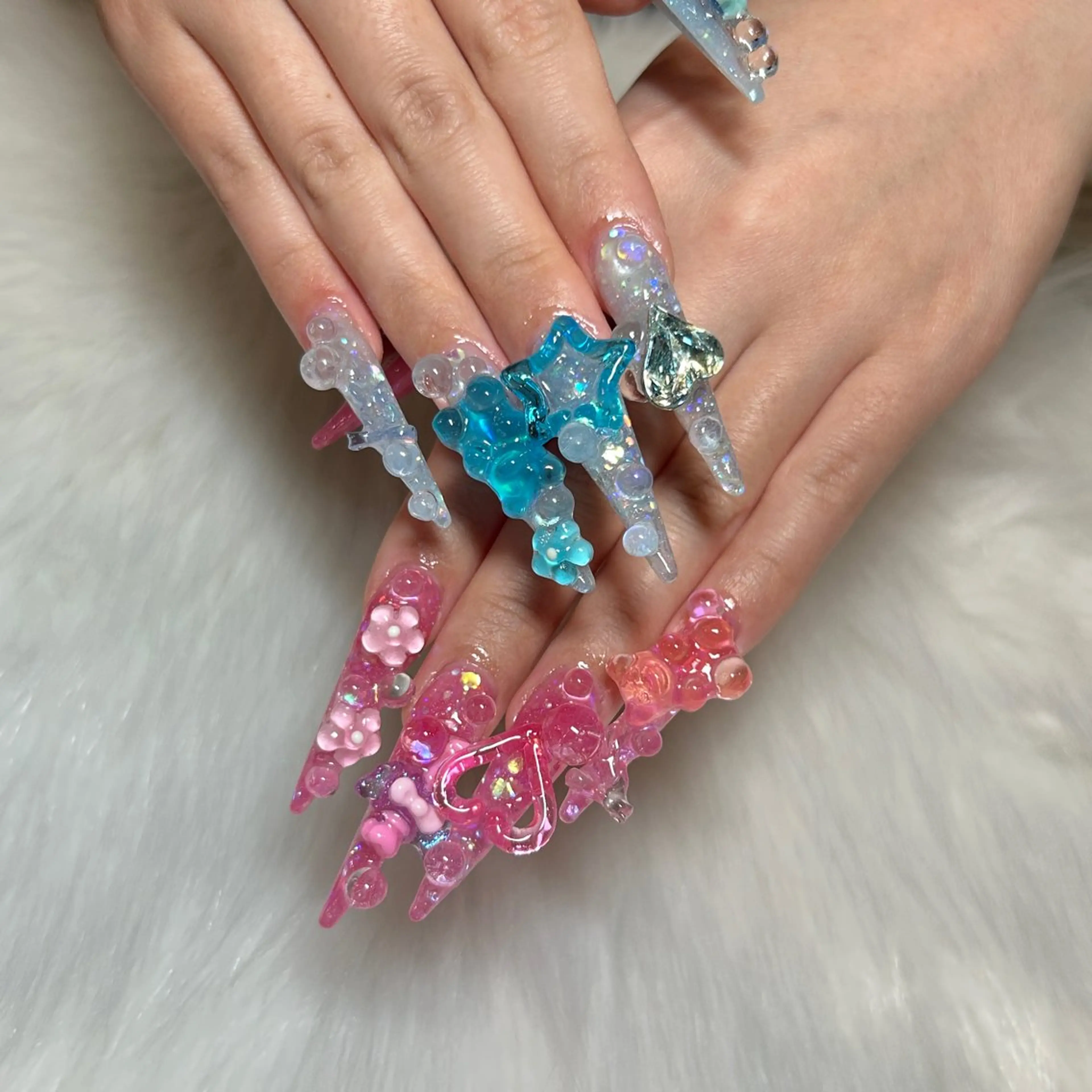 ネイル 🐠🪸 Karen🫧のネイルデザイン