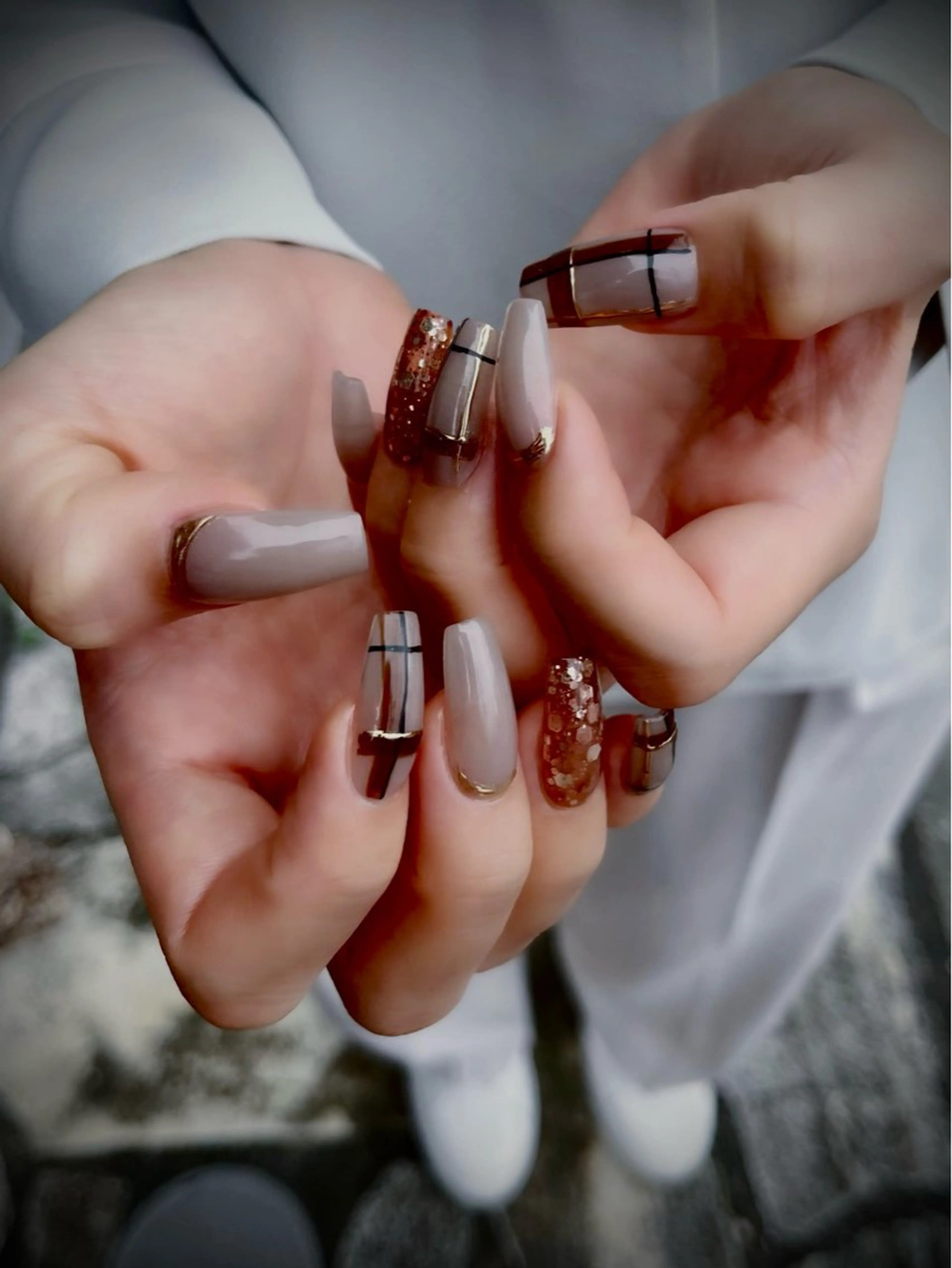 ネイル キラキラネイル マグネットネイル ワンカラーネイル スカルプネイル ワンホンネイル nine.🦋 YUKOのネイルデザイン