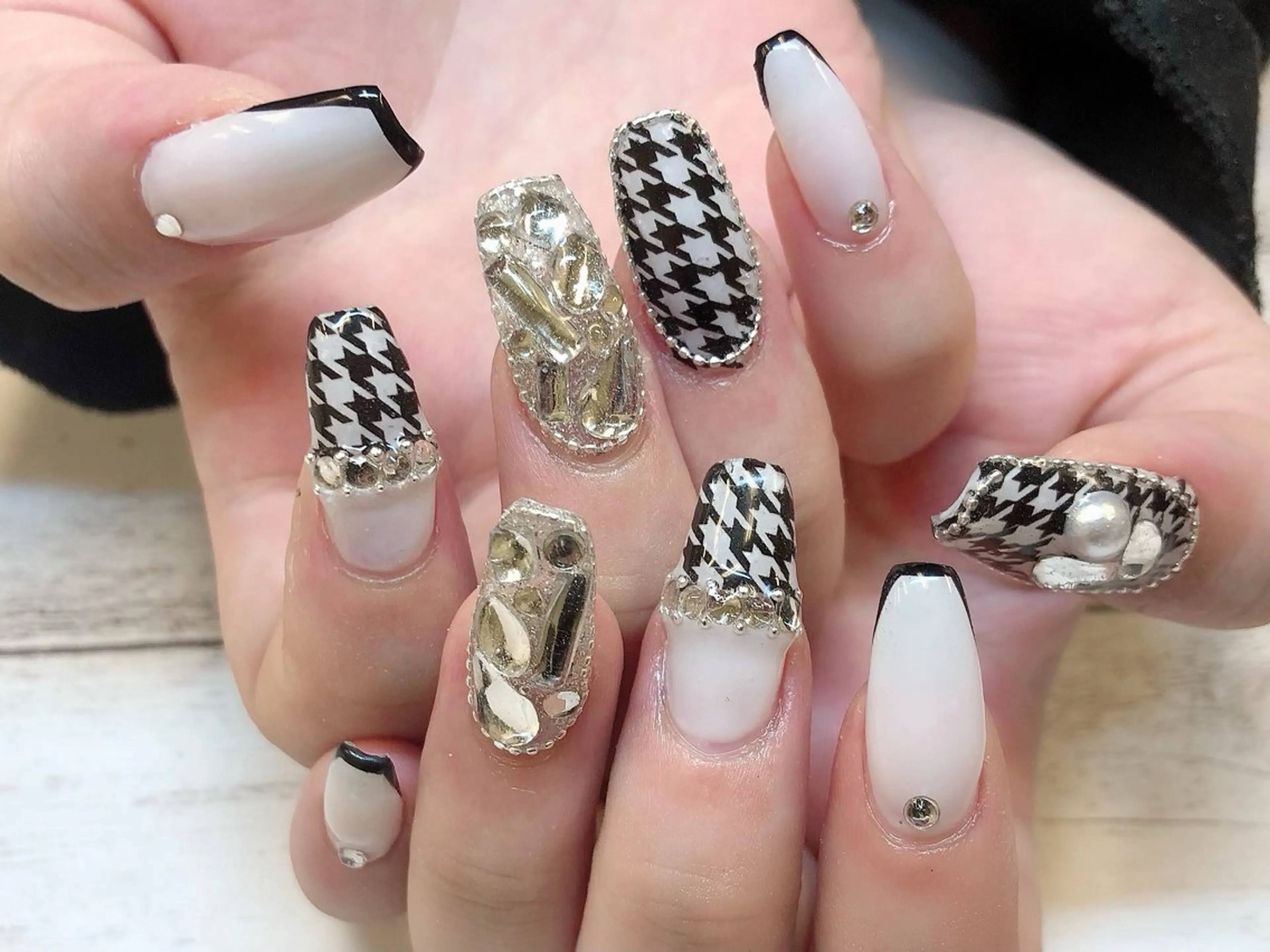 ネイル ハンドネイル Rグループ felizのネイルデザイン