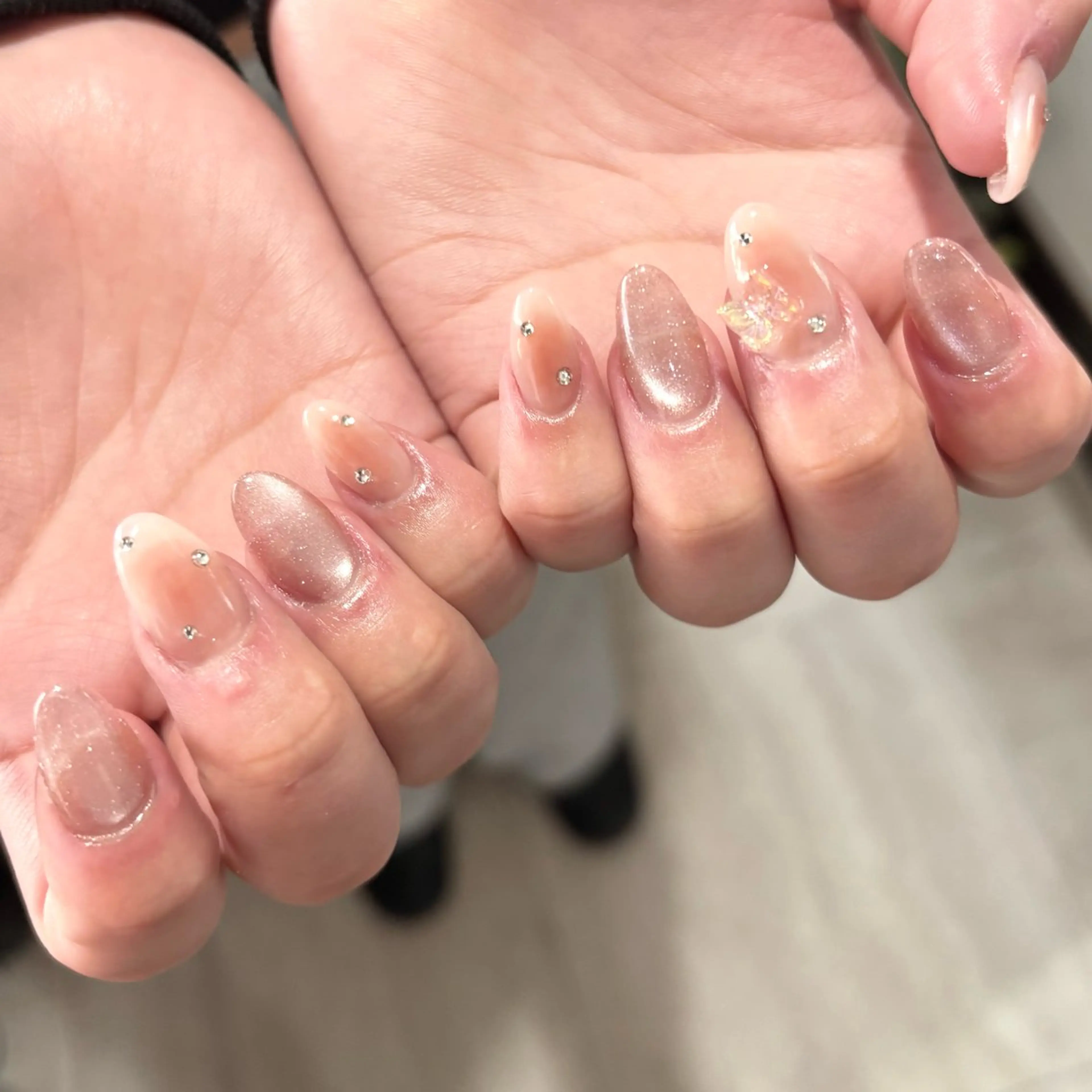 ネイル チークネイル マグネットネイル ワンホンネイル ハンドネイル nailsalon Asryのネイルデザイン