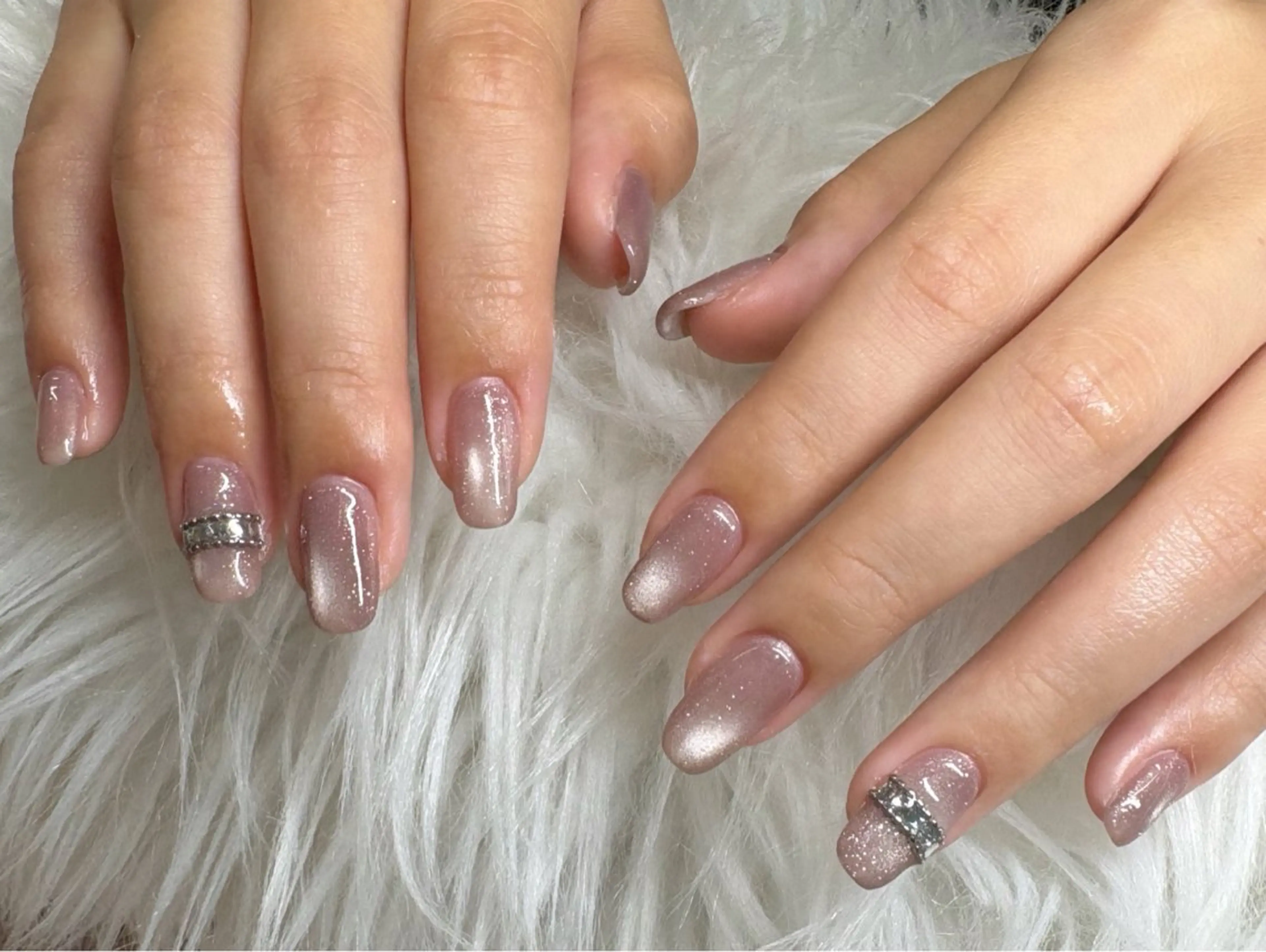 ネイル マグネットネイル ハンドネイル 𝐑𝐢𝐧𝐨𝐚 Lunonのネイルデザイン