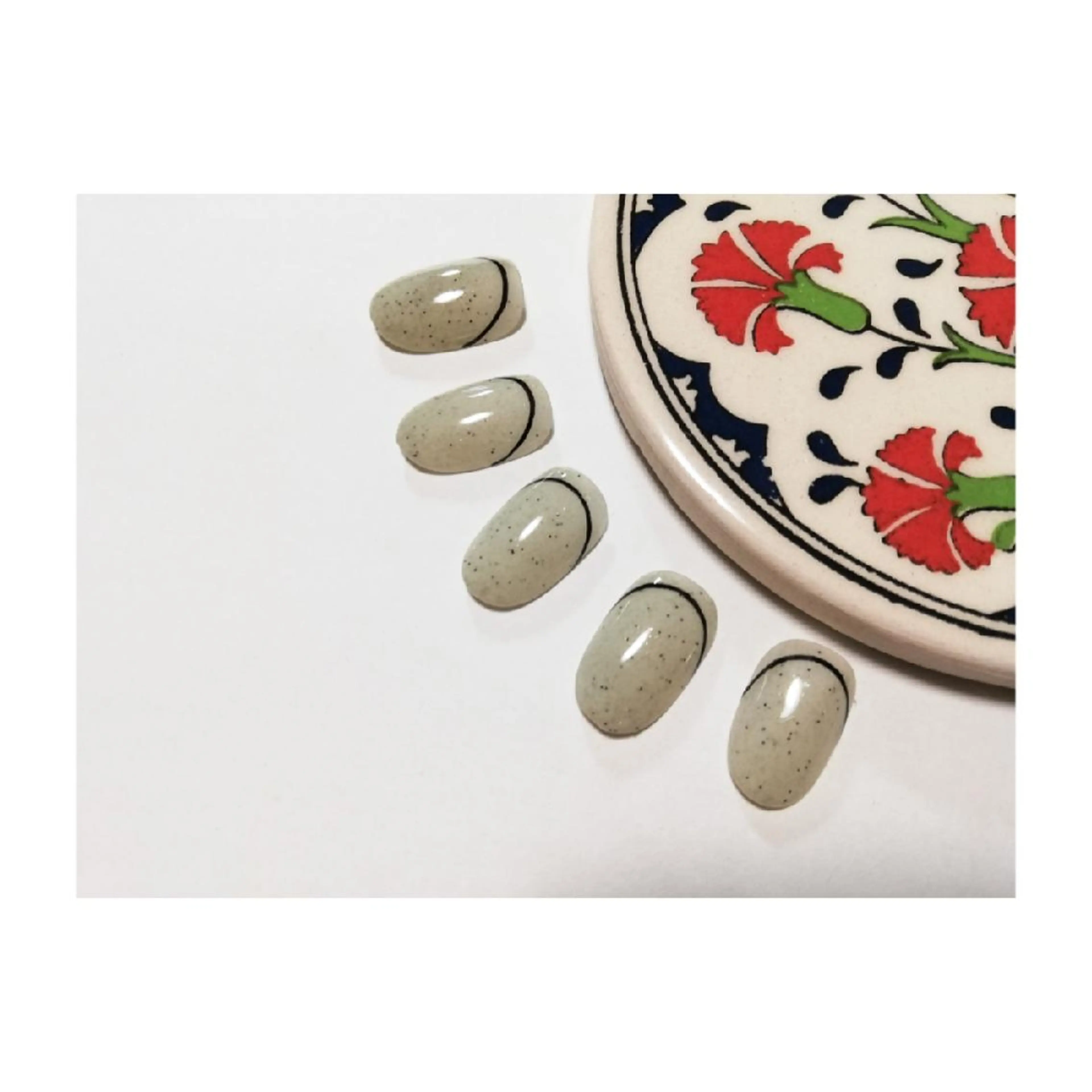 ネイル ハンドネイル newrandas hitomiのネイルデザイン