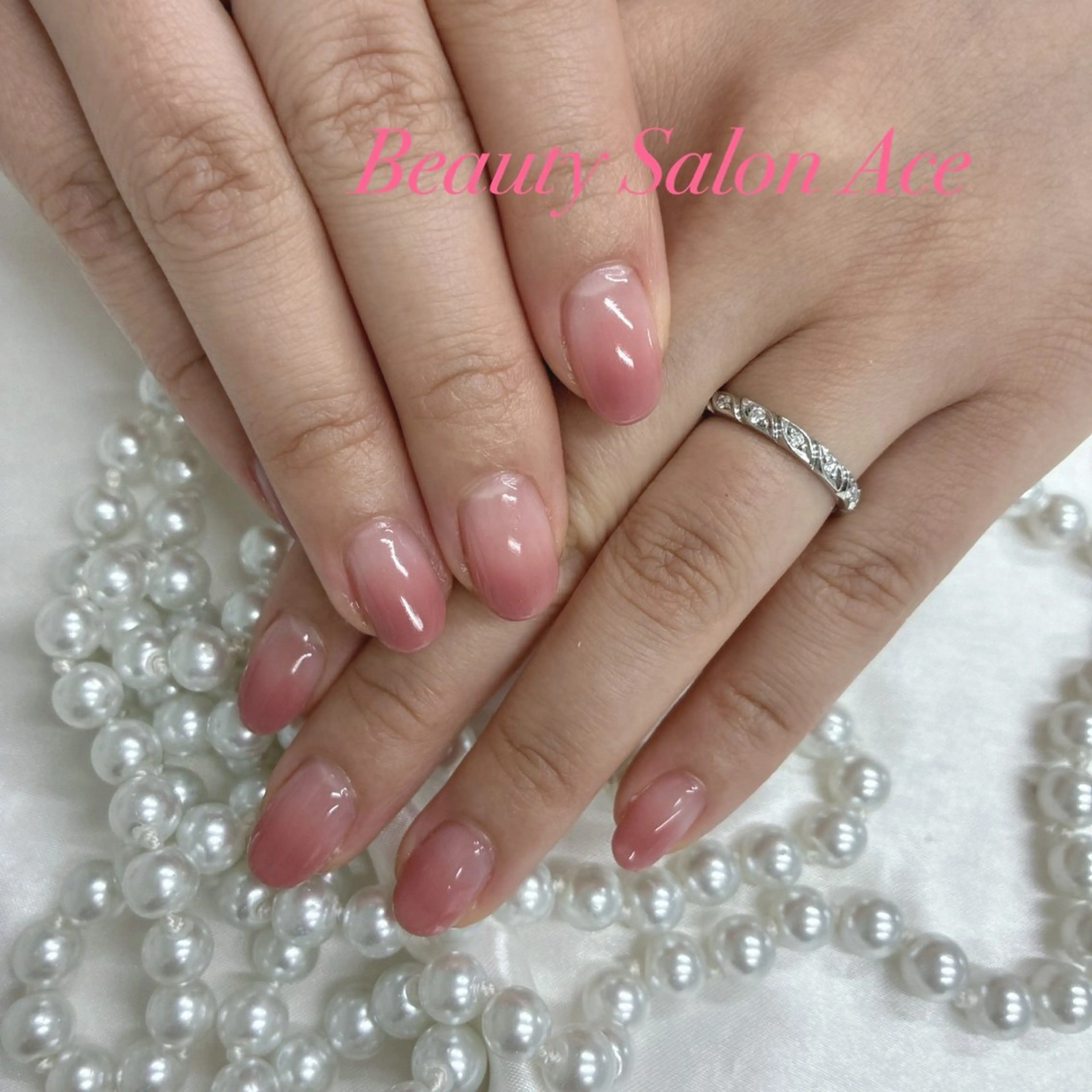ネイル グラデーション ハンドネイル ハンドケア Beauty Salon Ace(ネイルサロン エース)所属・池袋フィルイン Ace♡長さだしのネイルデザイン
