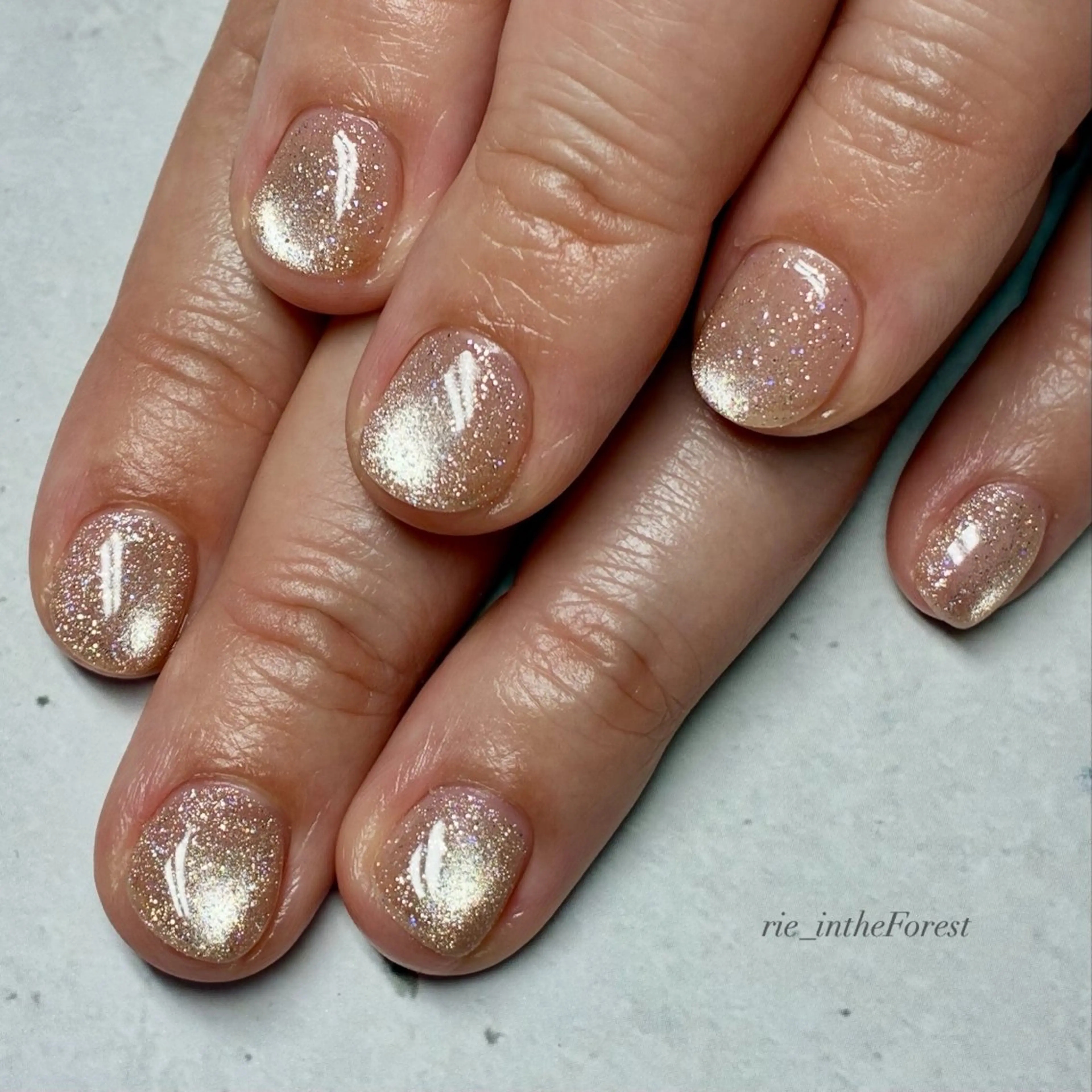 ネイル ハンドネイル intheForest所属・Koga Rieのネイルデザイン