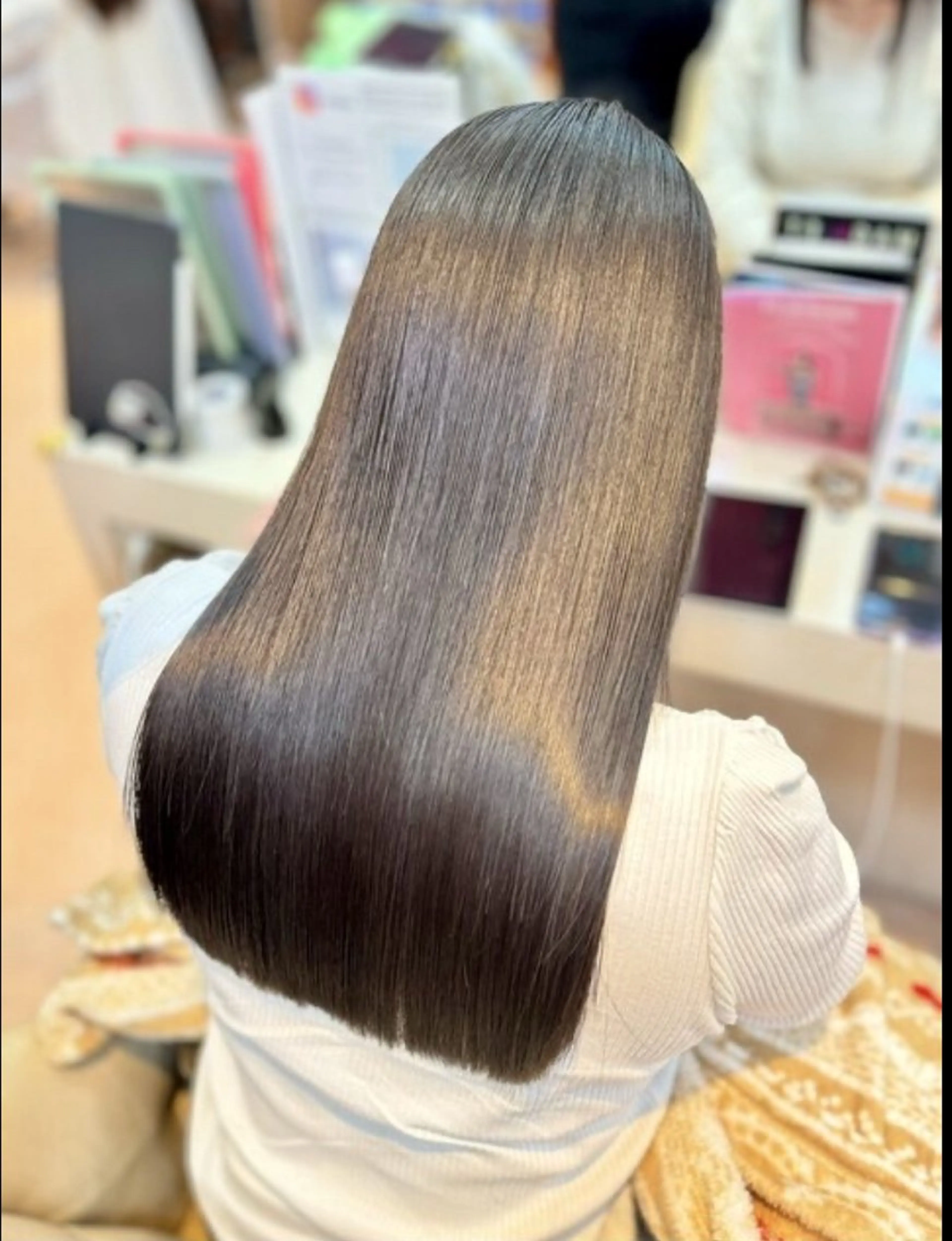 ロング トリートメント 小澤 日菜のヘアスタイル