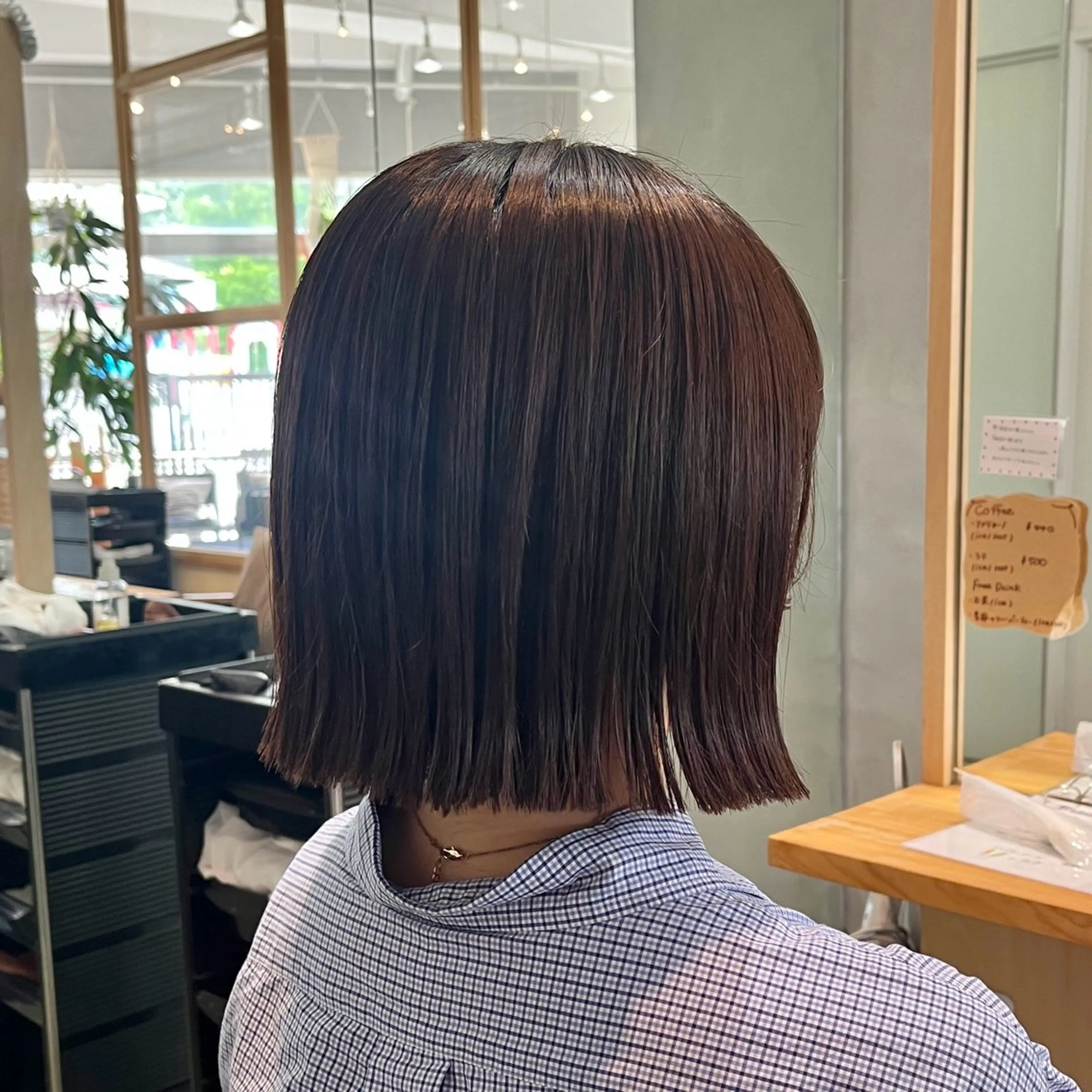 ミディアム FERIA かりんのヘアスタイル