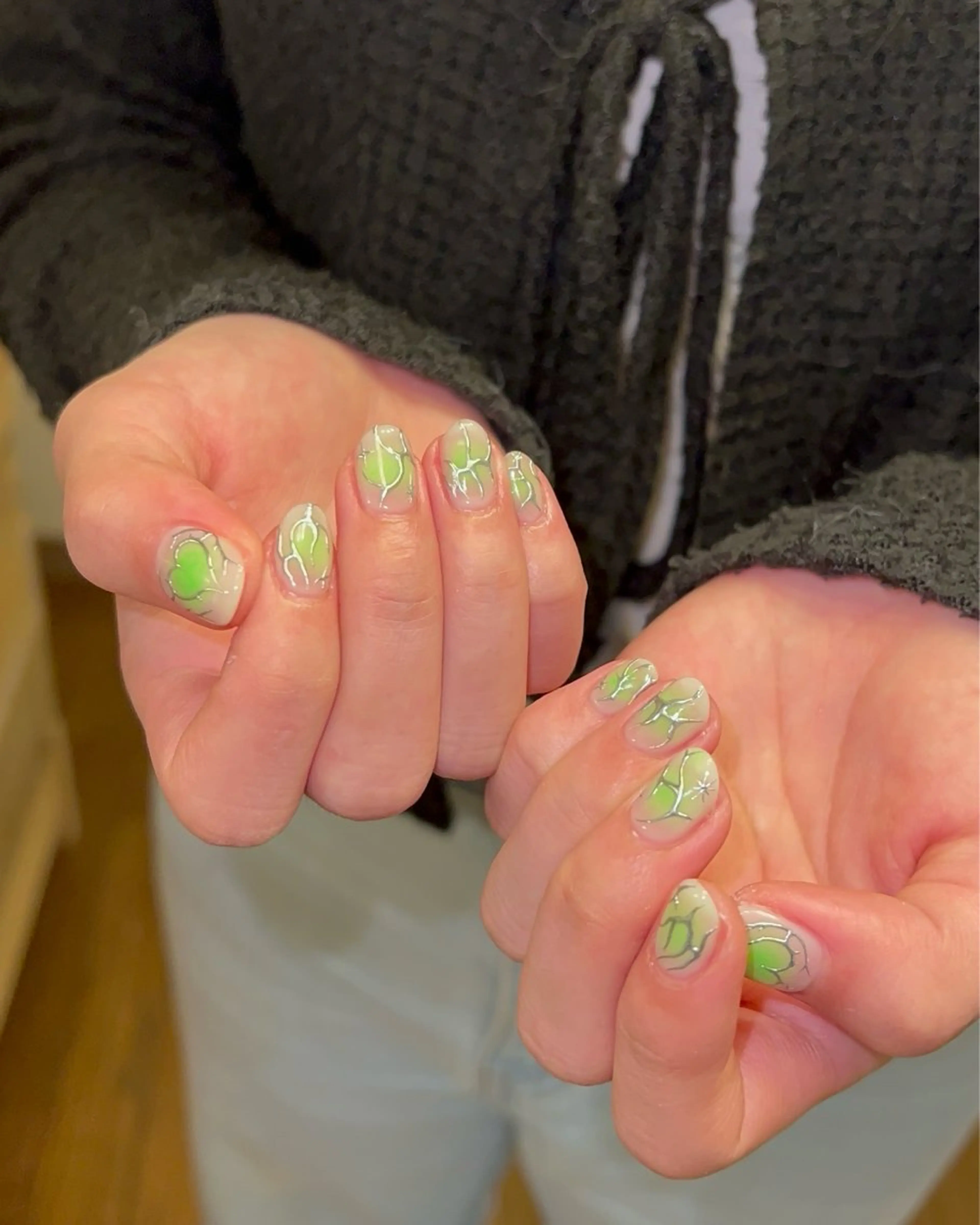 ネイル ハンドネイル フットネイル ハンドケア Nes.Nail所属・Miyagi Asamiのネイルデザイン