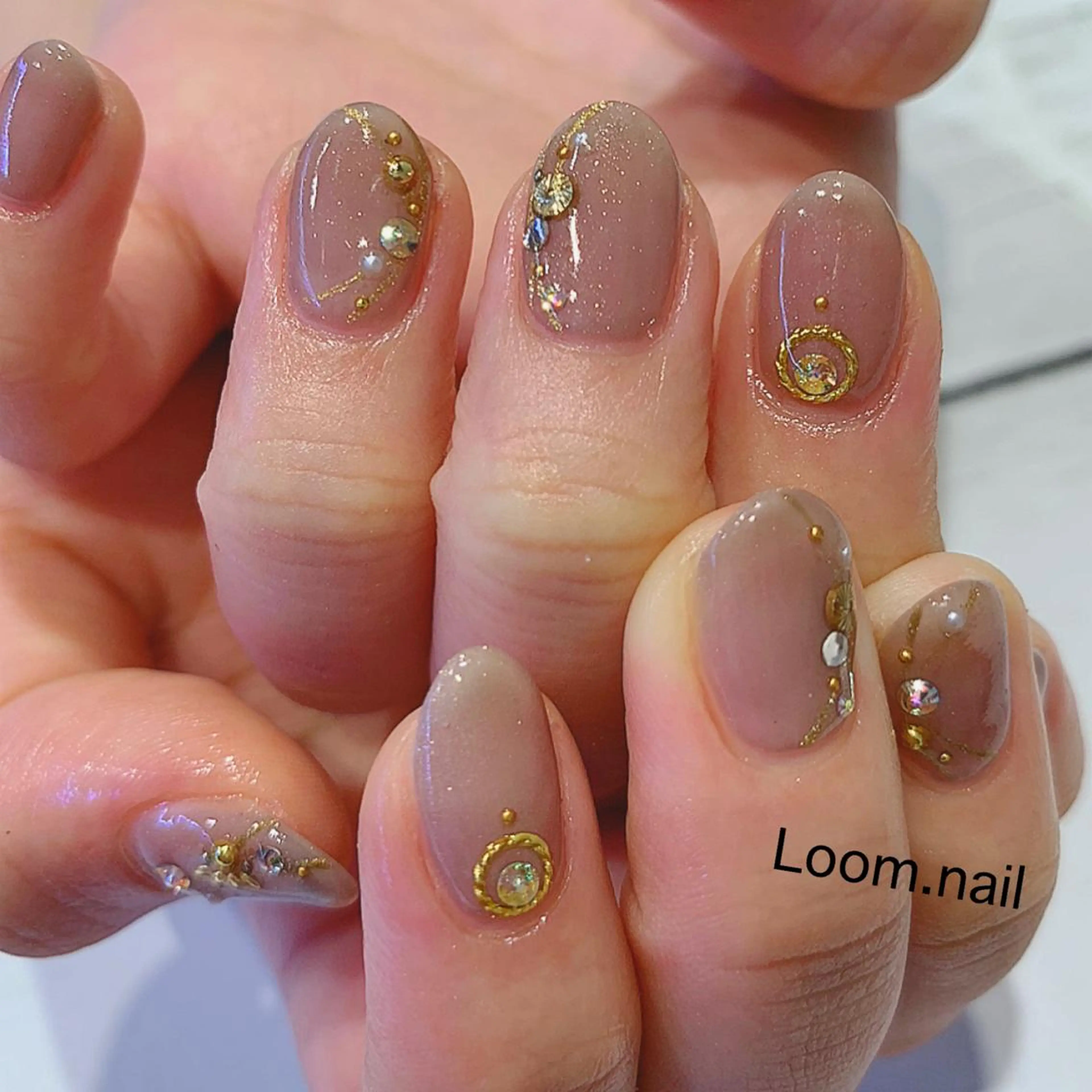 ネイル キラキラネイル Loom所属・hrd manamiのネイルデザイン