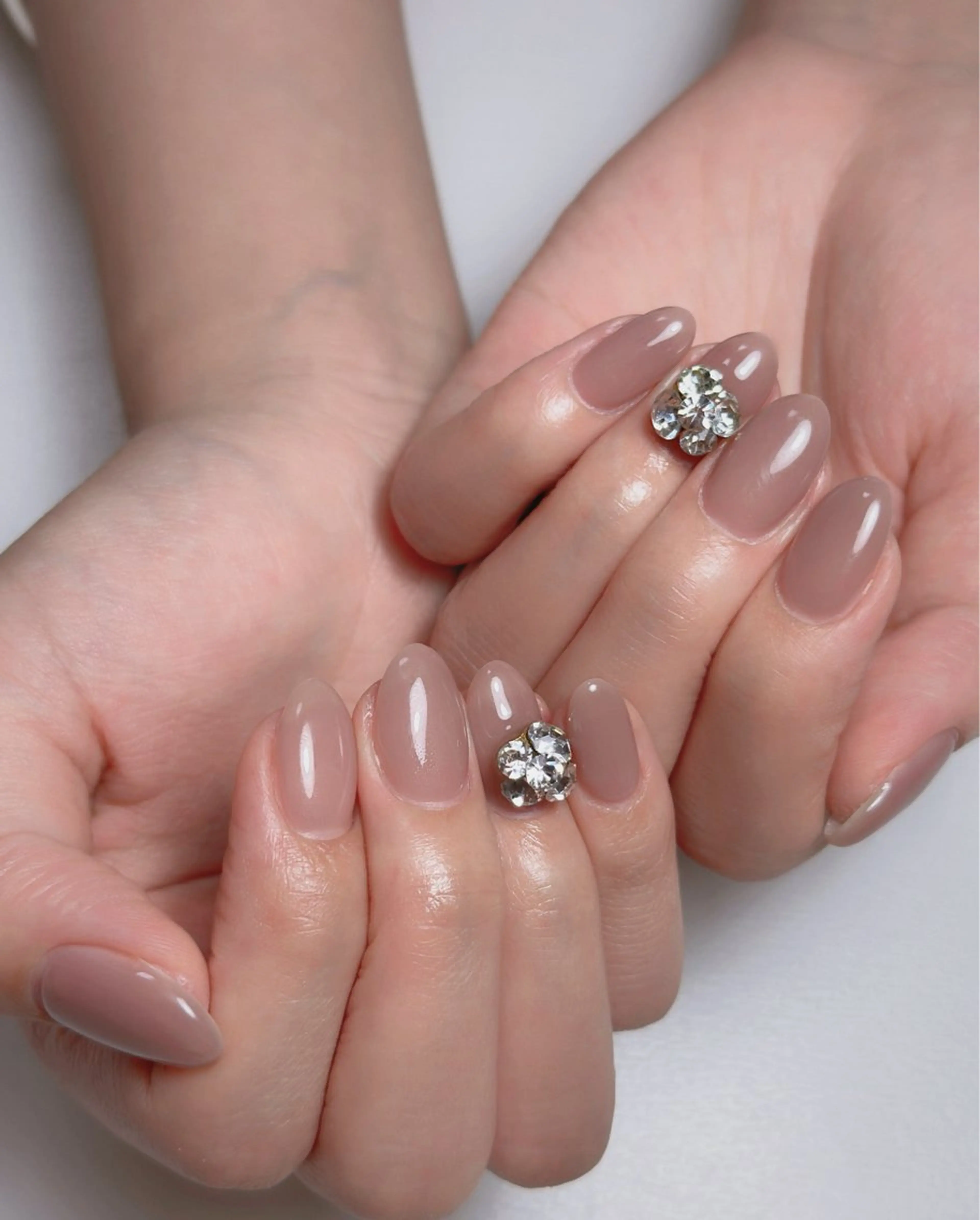 ネイル オーロラネイル 長さ出し フットネイル ラメ(グリッター) ラメグラデーション ハンドネイル 👍thumbs up nail👍のネイルデザイン