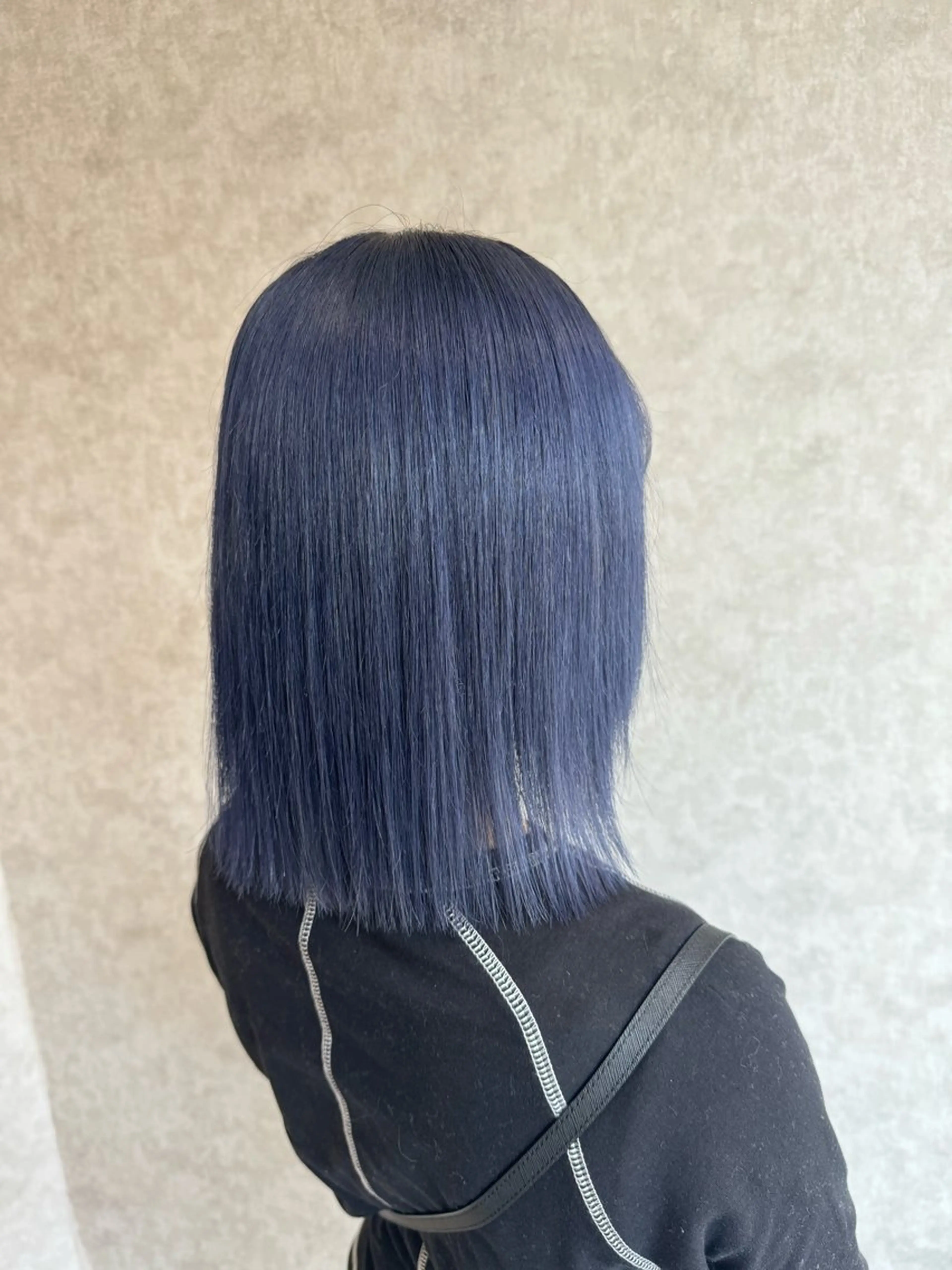 カラー ブリーチ ブルーカラー ブルーラベンダー ラベンダーカラー ヘアカラー Rio/ヘアセット/ ハイトーンカラーのヘアスタイル