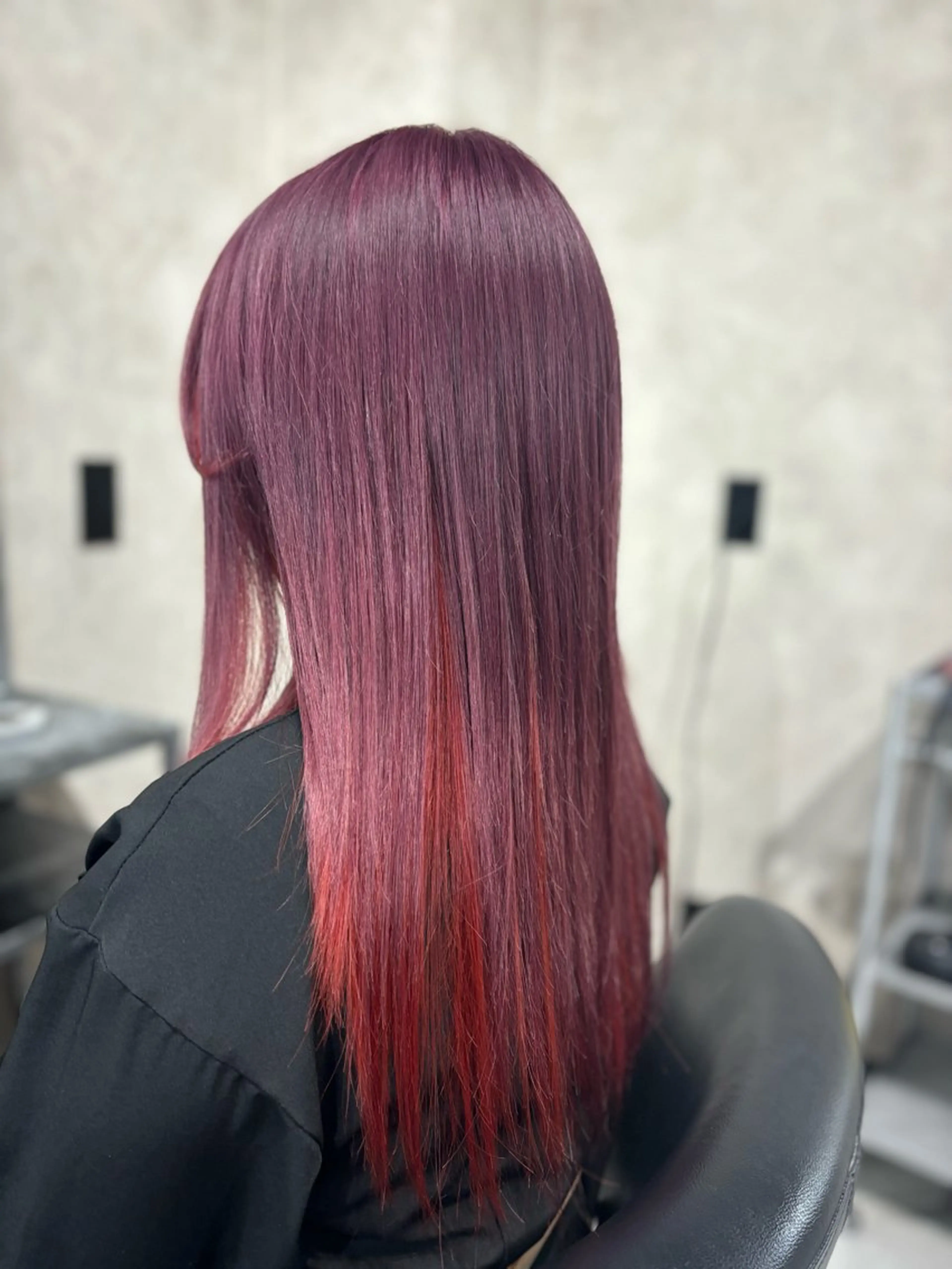 セミロング KISS SWAN所属・KISSSWAN Remiのヘアスタイル