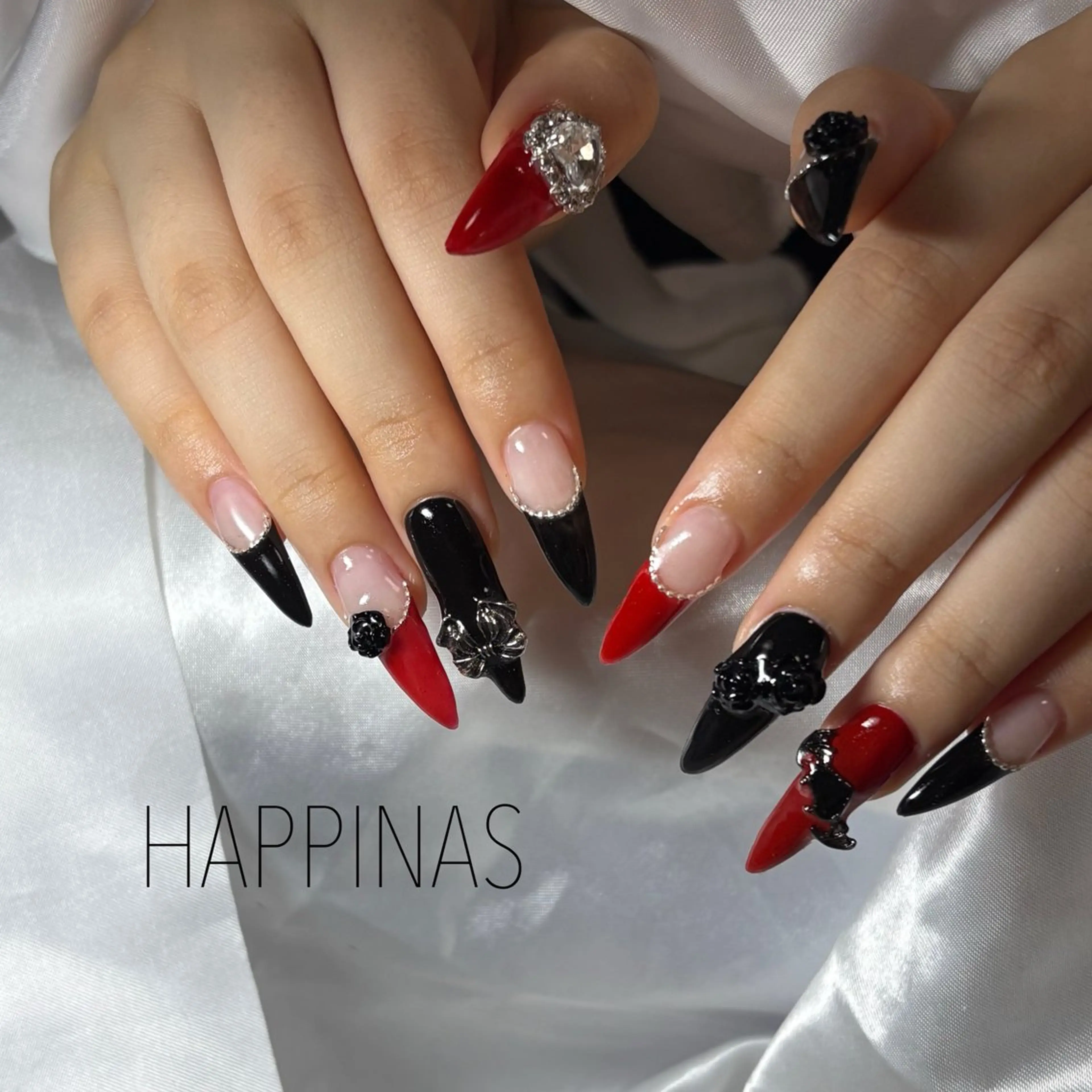 ネイル ハンドネイル HAPPINAS所属・HAPPINAS kotomiのネイルデザイン