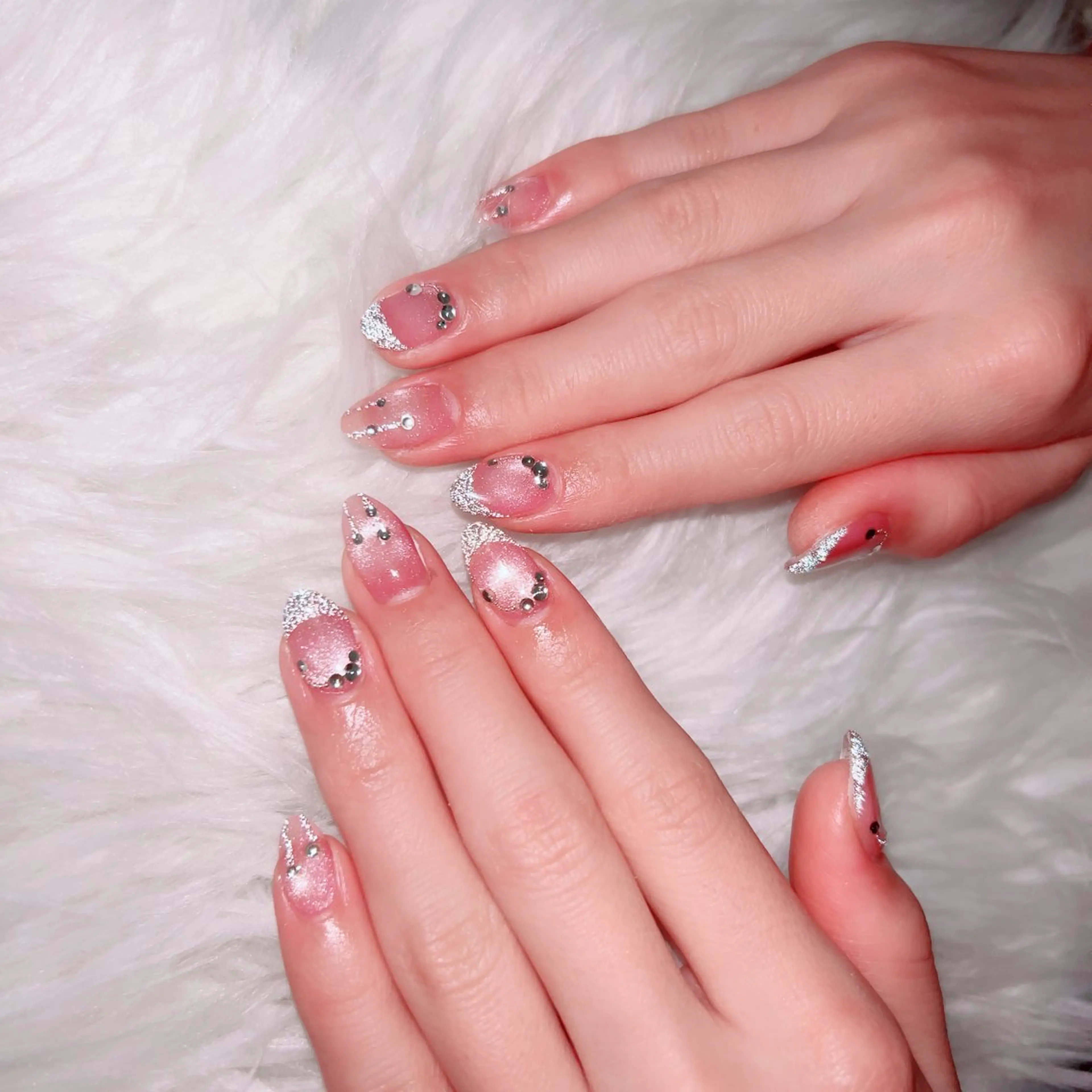 ミディアム artnailgallery所属・gallery Yumiのネイルデザイン