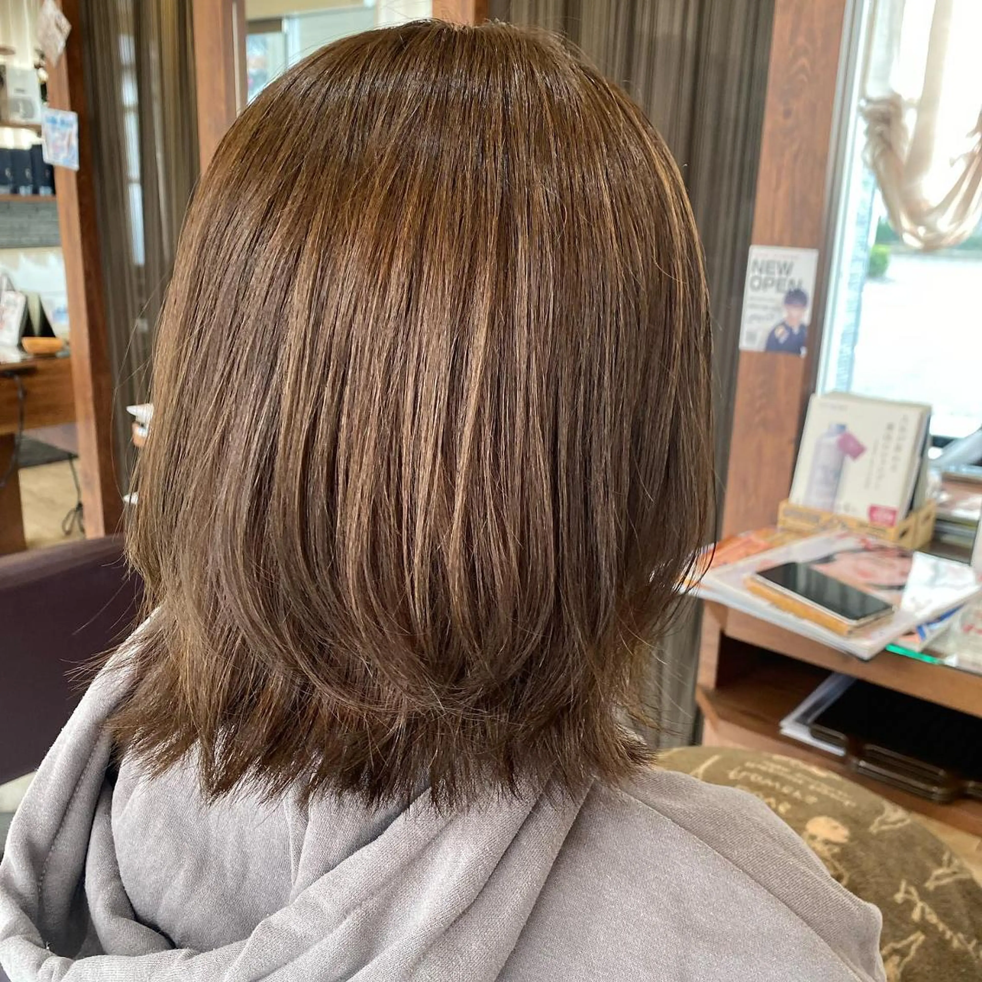 セミロング カラー 加藤 実穂のヘアスタイル