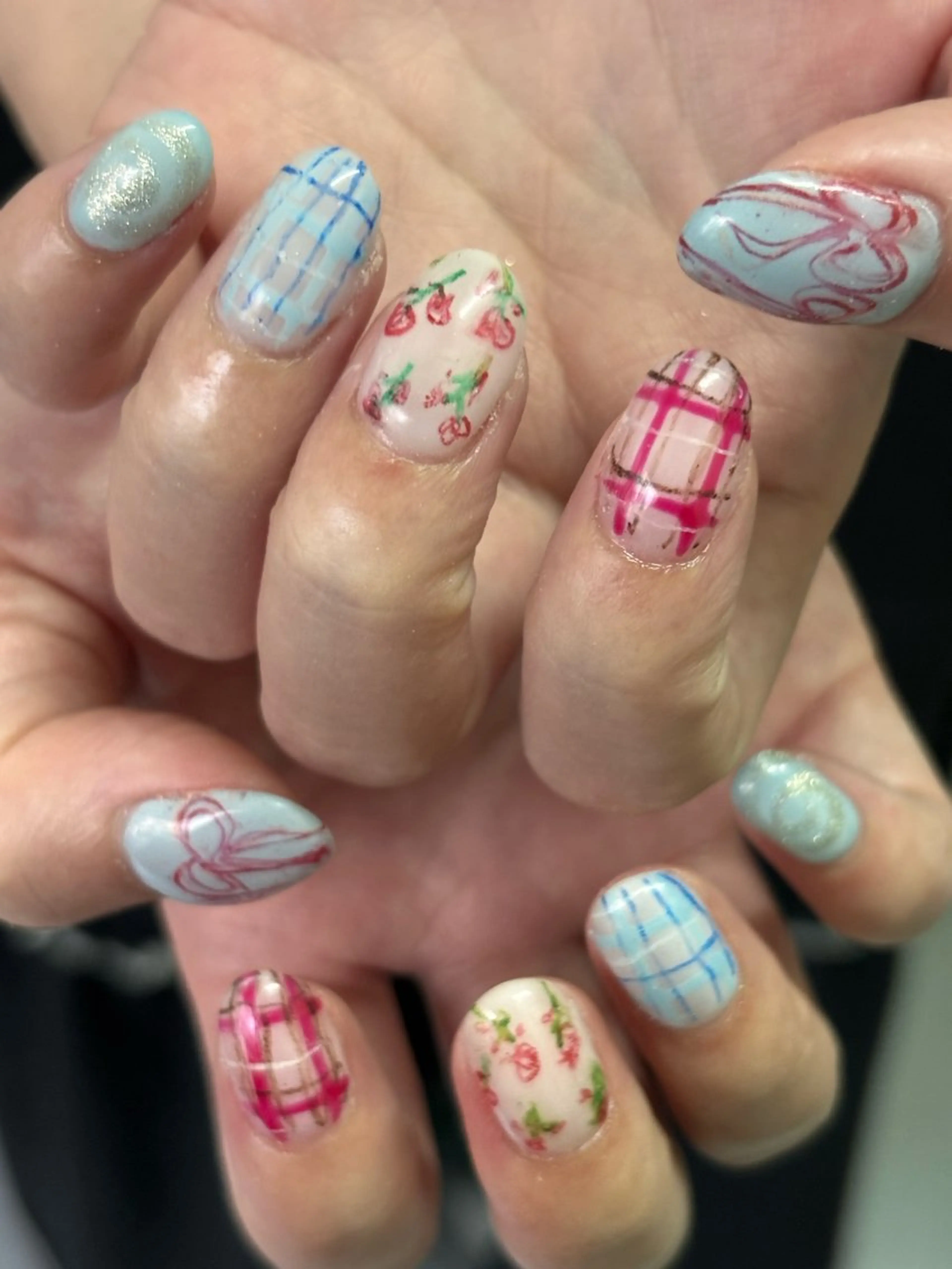 ネイル ハンドネイル フットネイル 堤 ノアのネイルデザイン