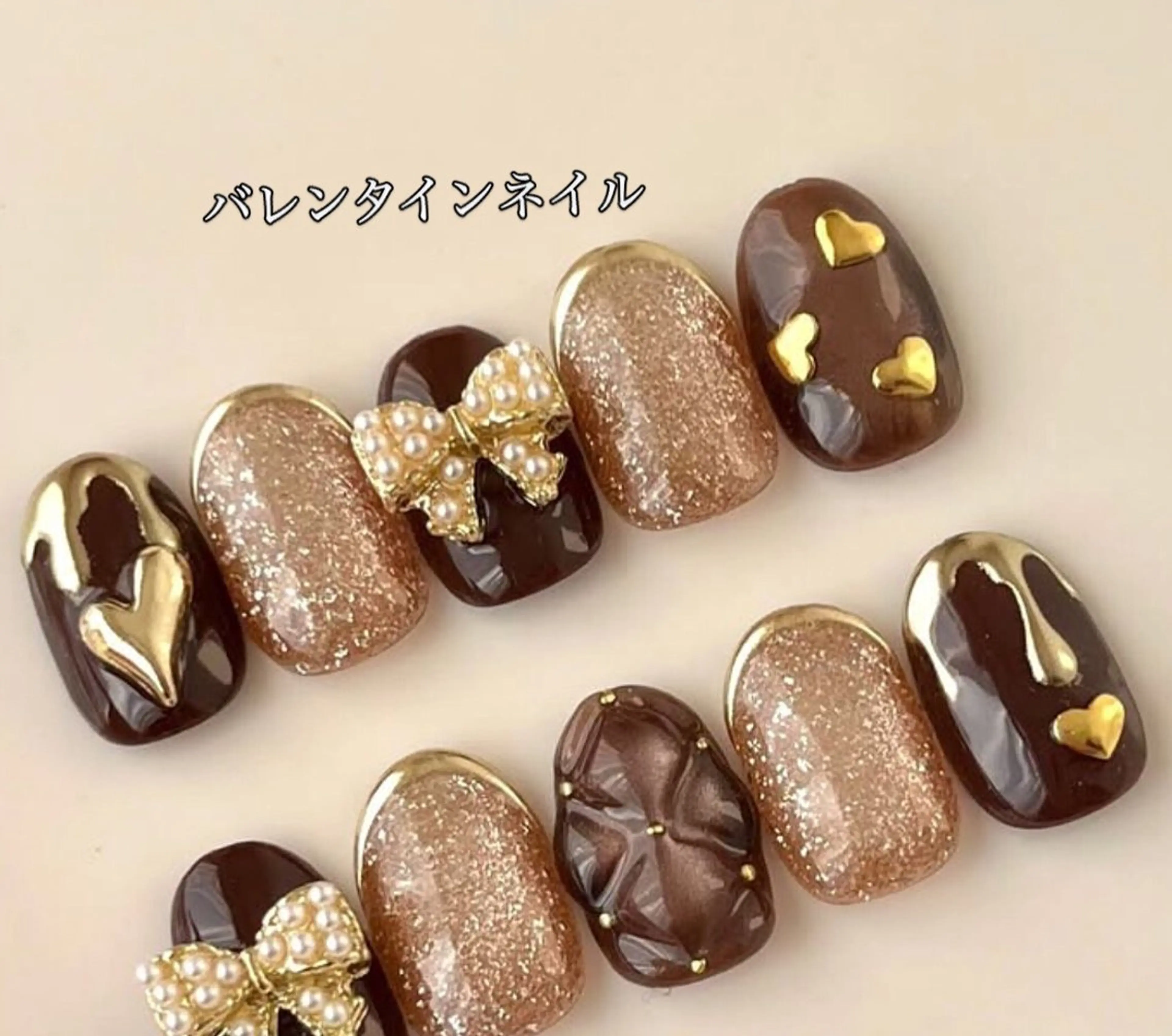 ネイル ショートネイル バレンタイン Roger 舞のネイルデザイン