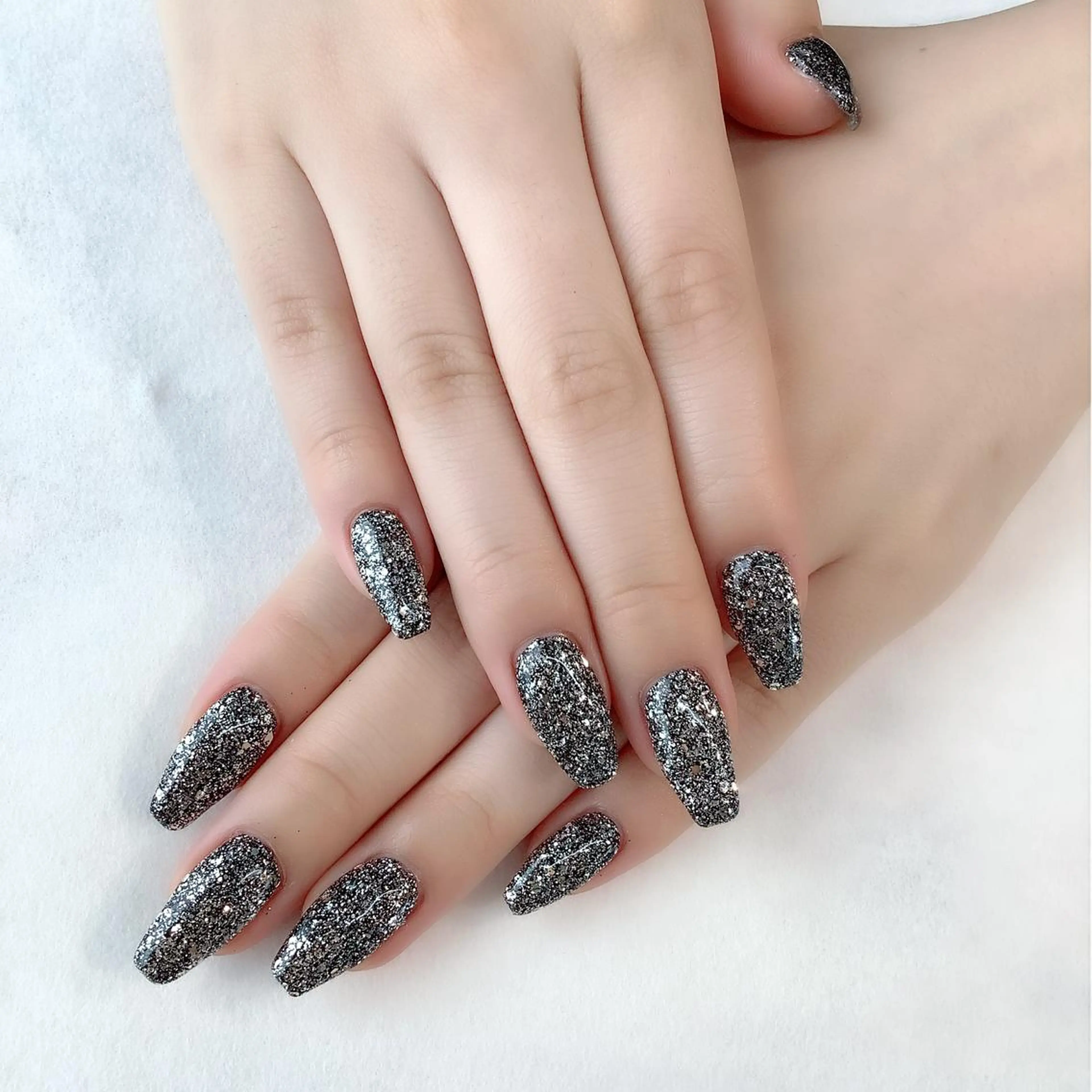 ネイル ハンドネイル 💎🐰 saki. m 🐰💎のネイルデザイン