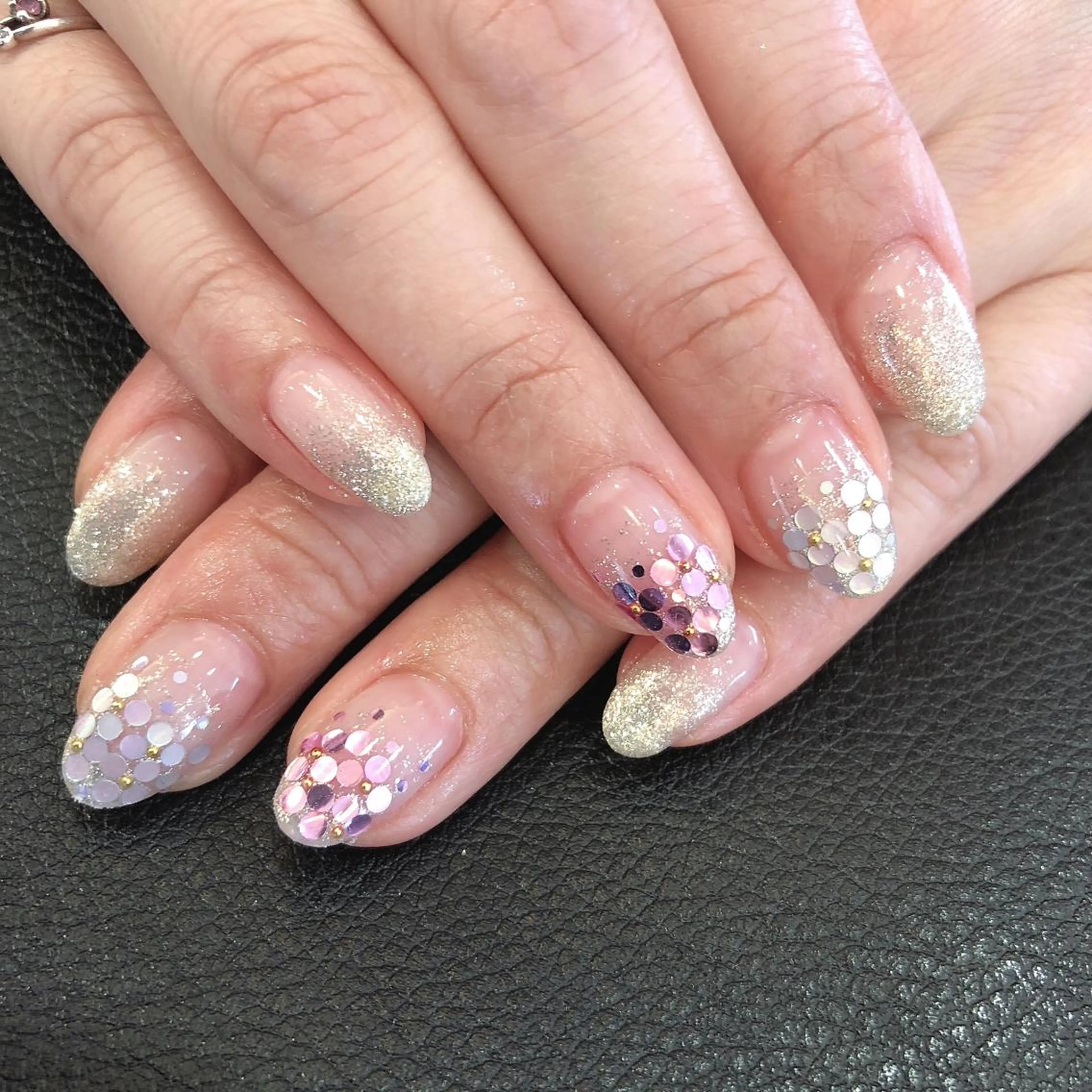 ネイル アートネイル ラメ(グリッター) ラメグラデーション Nail salon  Stella所属・Nail salon Stellaのネイルデザイン