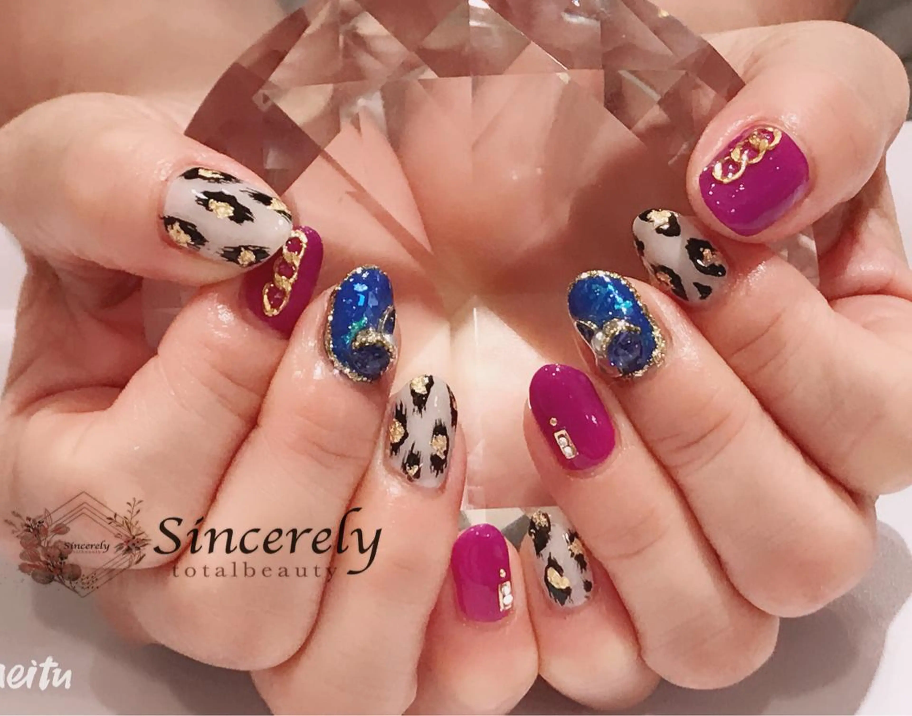 ネイル アニマル柄 SINCERELY シンシアリー🌈のネイルデザイン