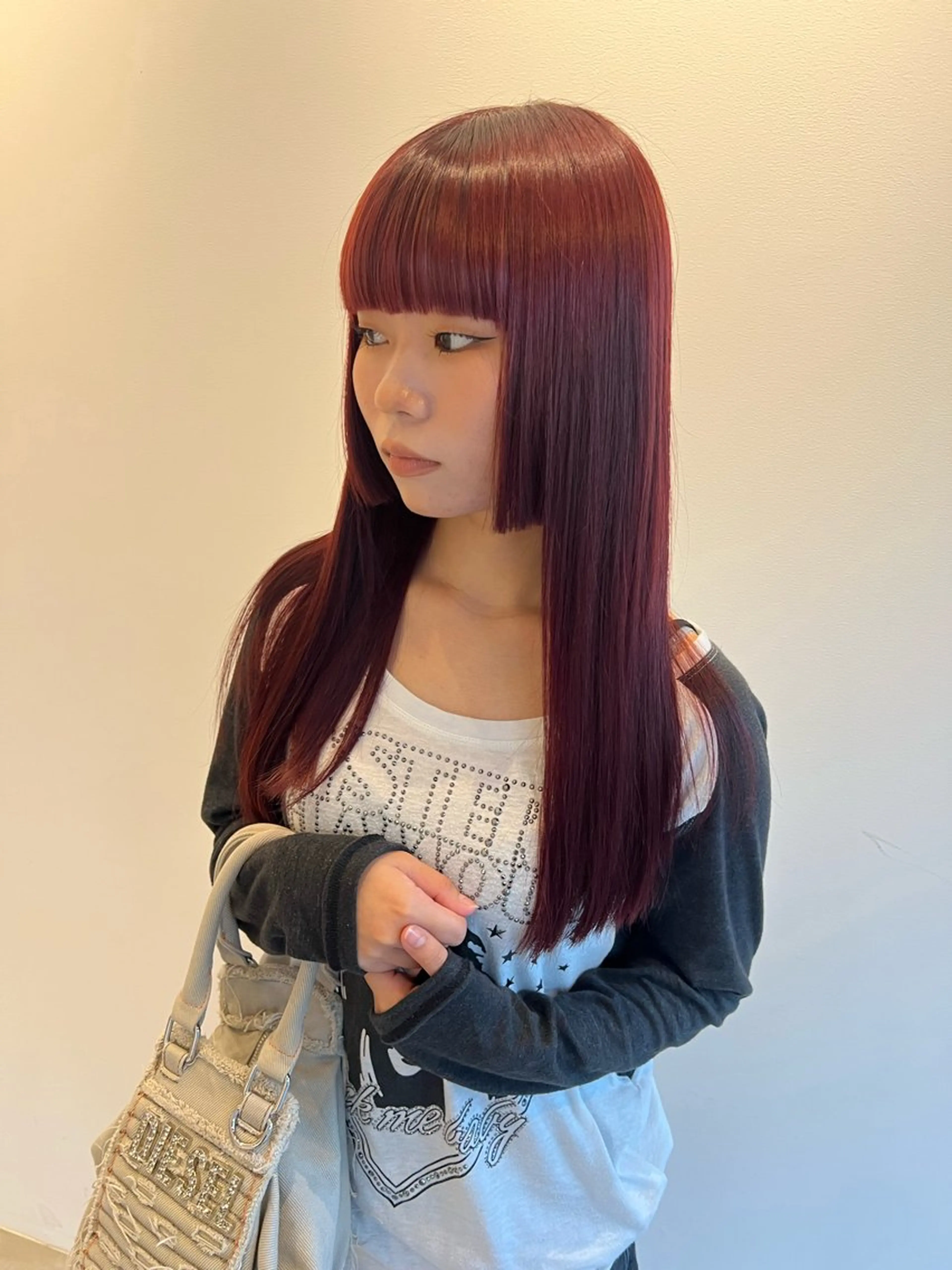 ロング カラー 垢抜けハイトーン×ブ ロウリストAZUKIのヘアスタイル