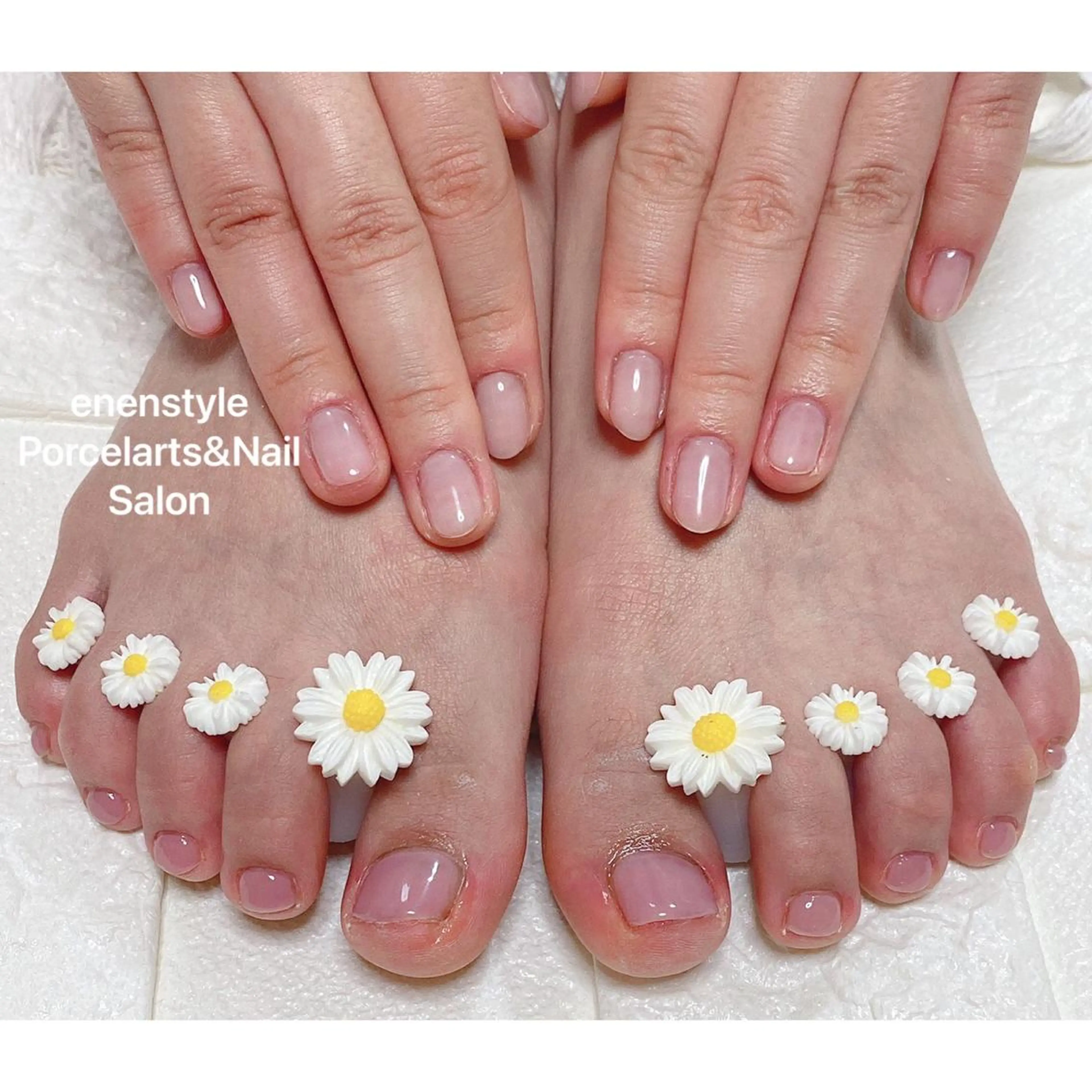 ミディアム ネイル 👑enen style👑のネイルデザイン