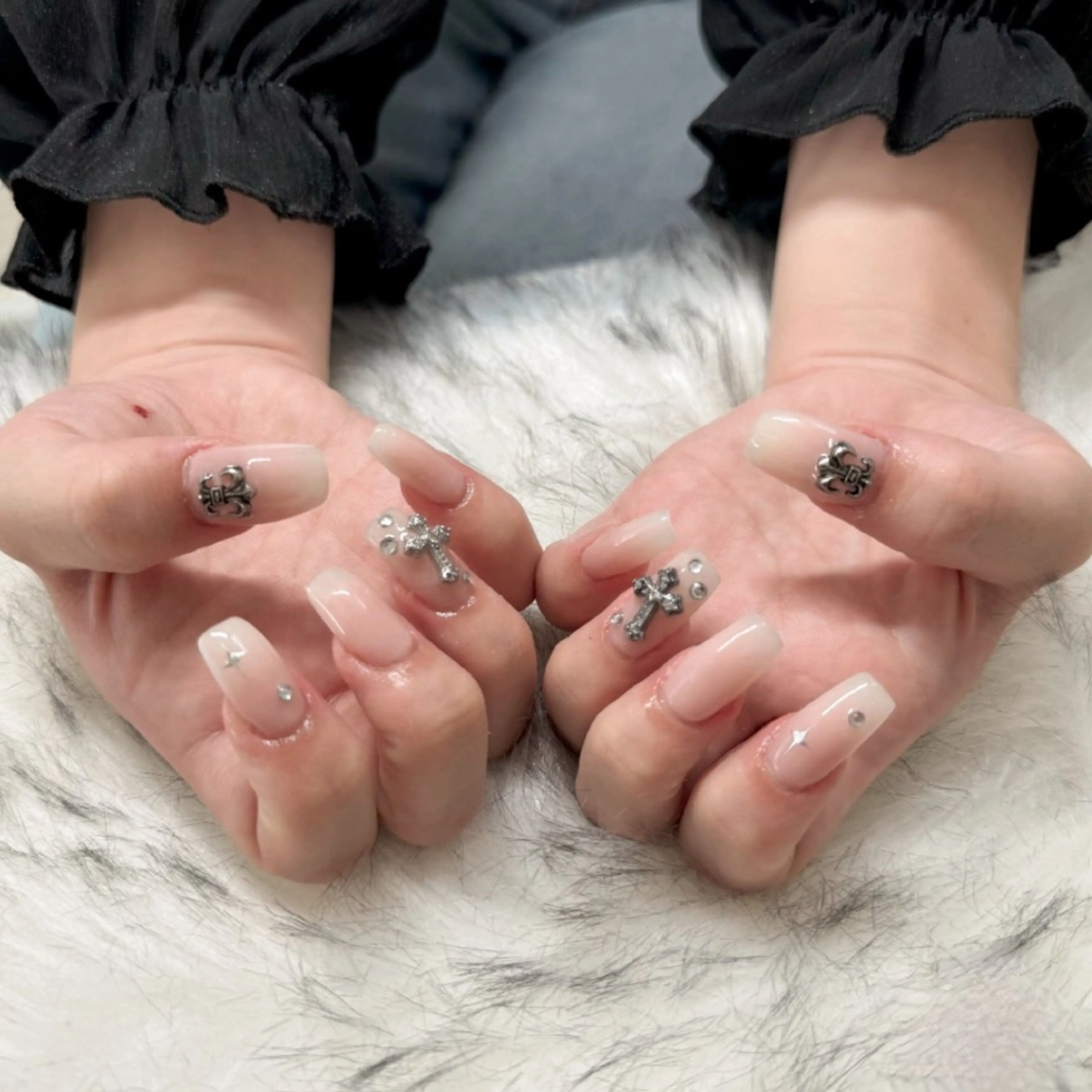 ロング ハンドネイル mao .のネイルデザイン