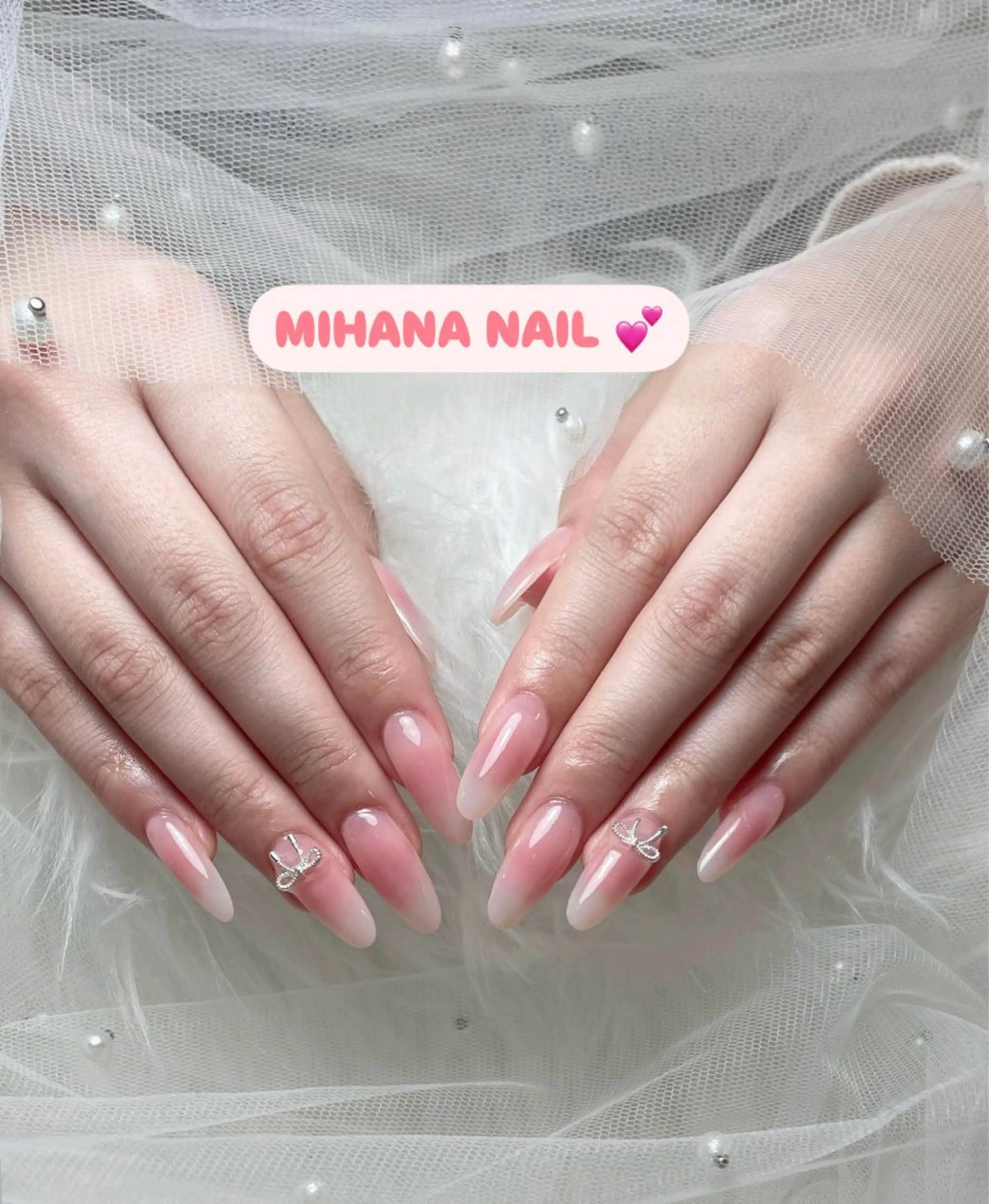 ネイル 長さ出し フレンチネイル グラデーション 卒業式 マグネットネイル ハンドネイル MIHANA NAILのネイルデザイン
