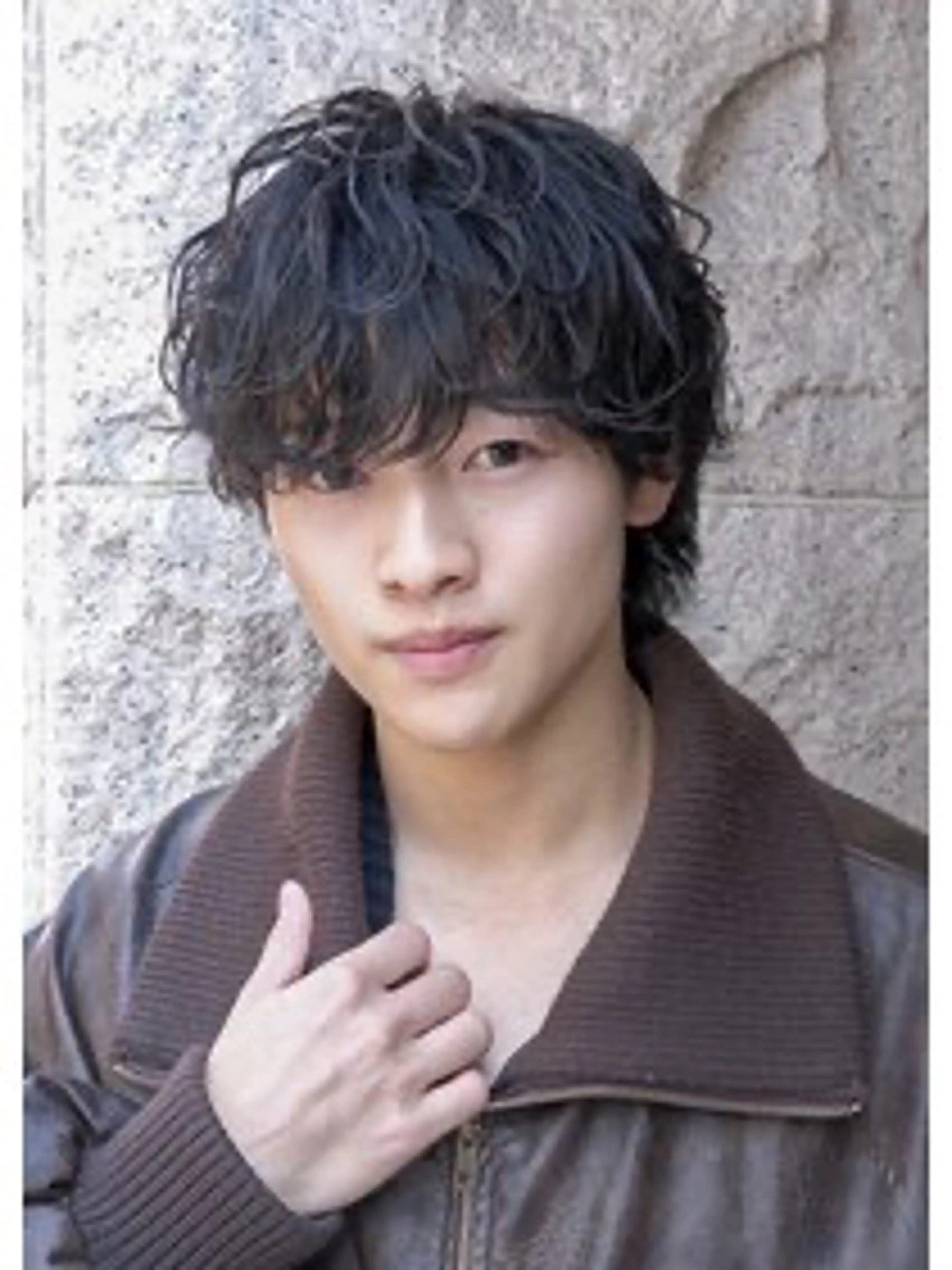 パーマ メンズ 日置 結人のヘアスタイル