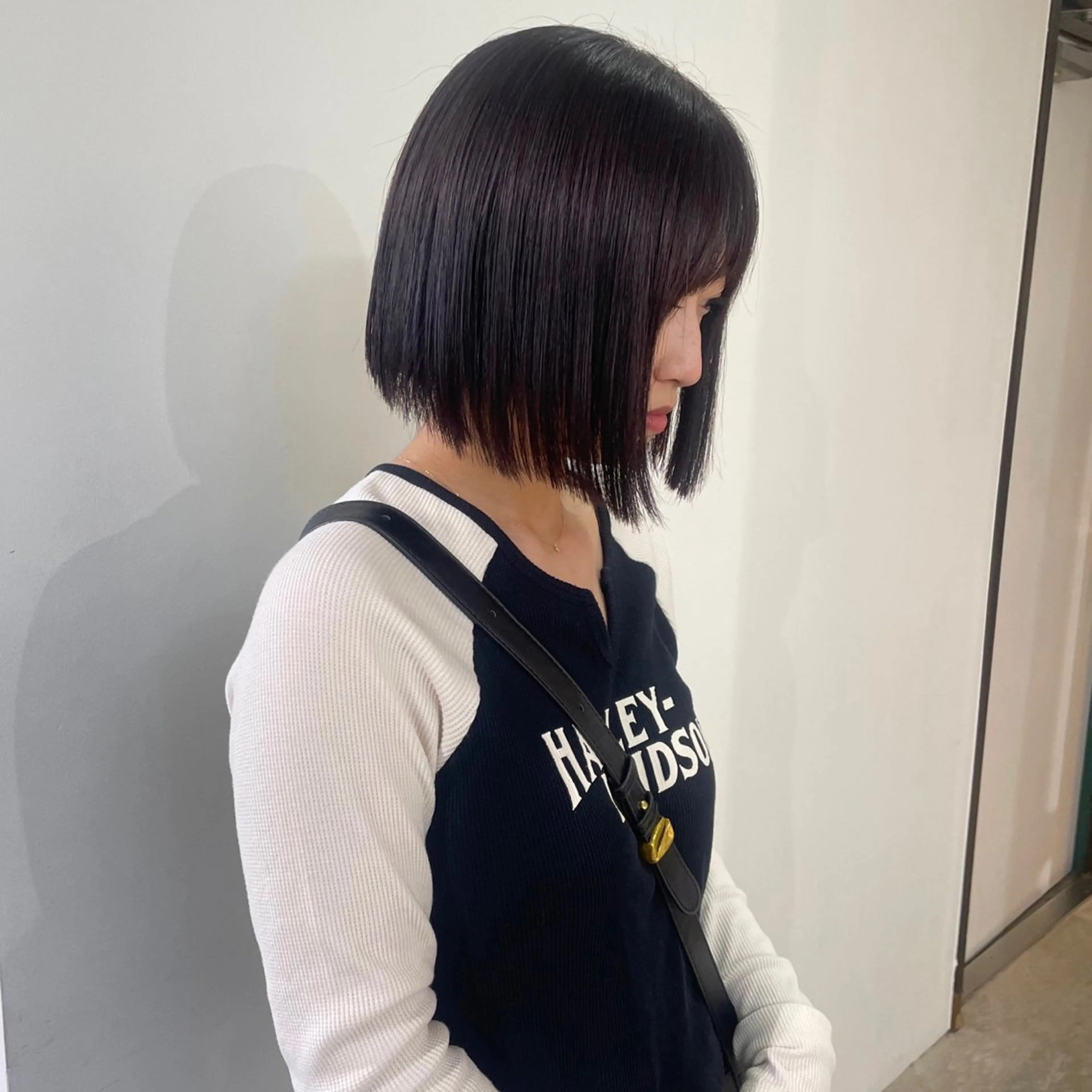 ショート カラー 透明感カラー 顔まわりレイヤー 顔周りカット レイヤーカット nonoka オリーブ/グレージュのヘアスタイル