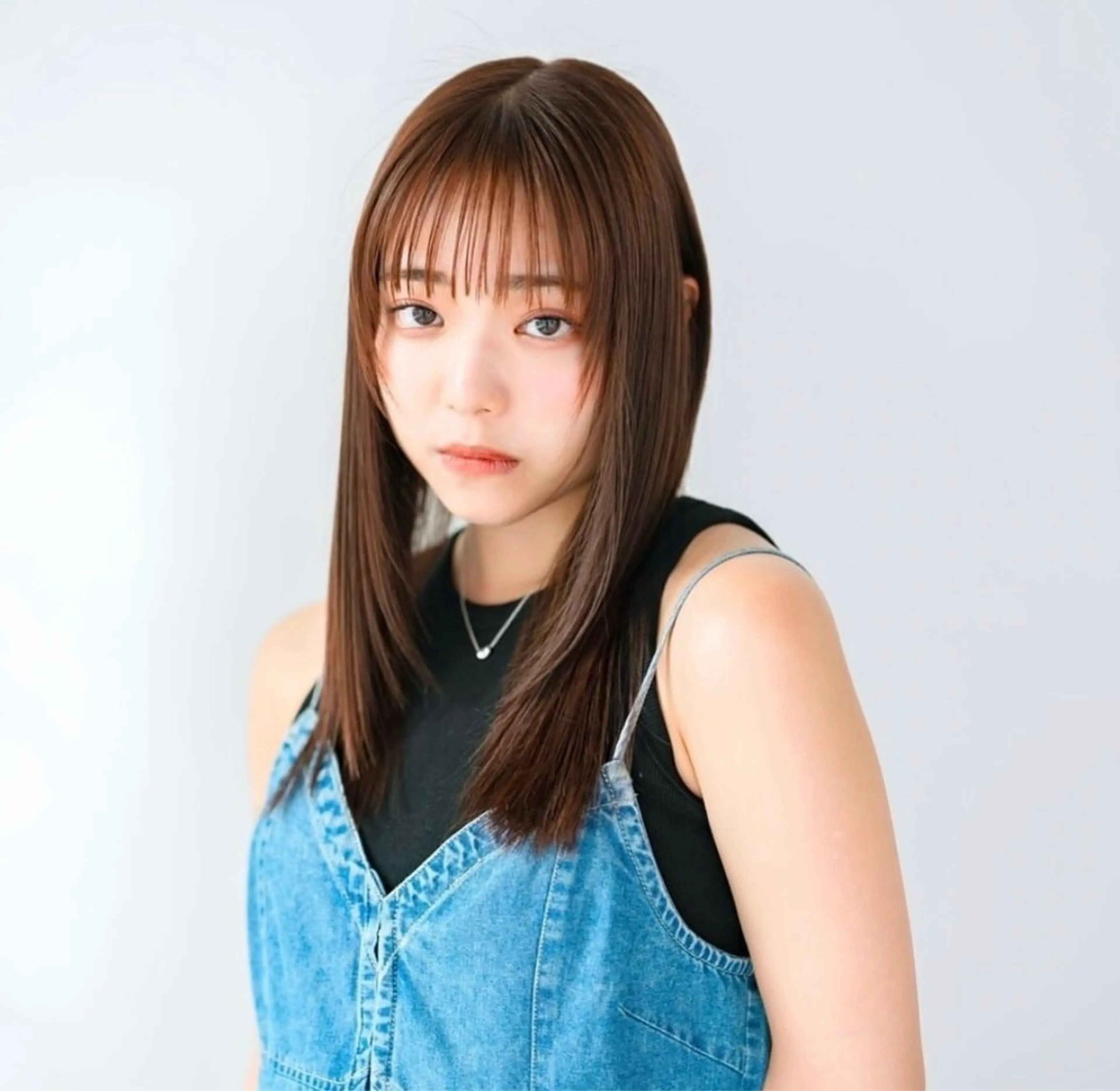 セミロング 特化✨デザインカラー 白髪染め✨住田緋菜のヘアスタイル