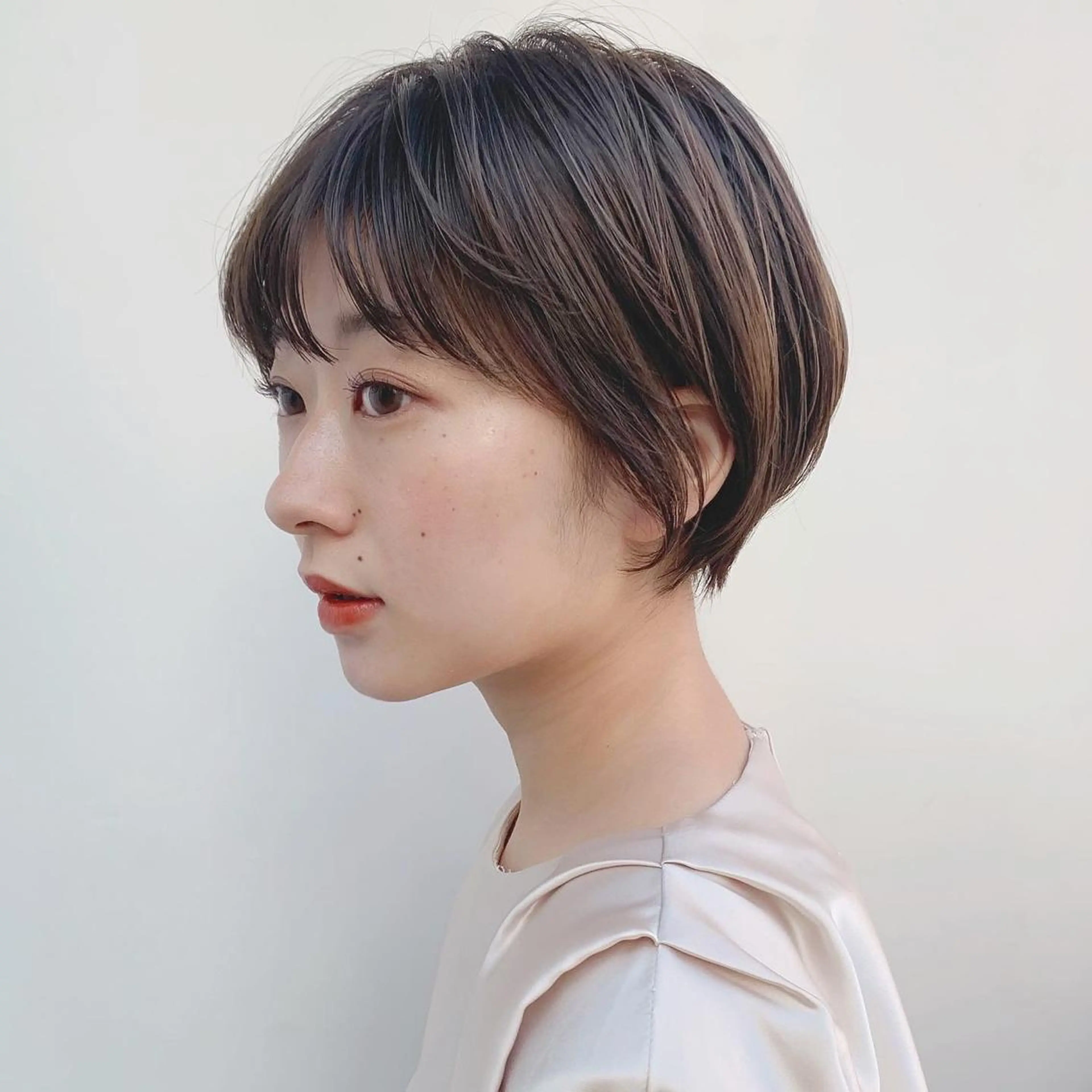 ショート カラー 丸みショート 似合わせカット ショートヘア 🌱小顔ヘア/ボブ ミディアム/双葉🌱のヘアスタイル