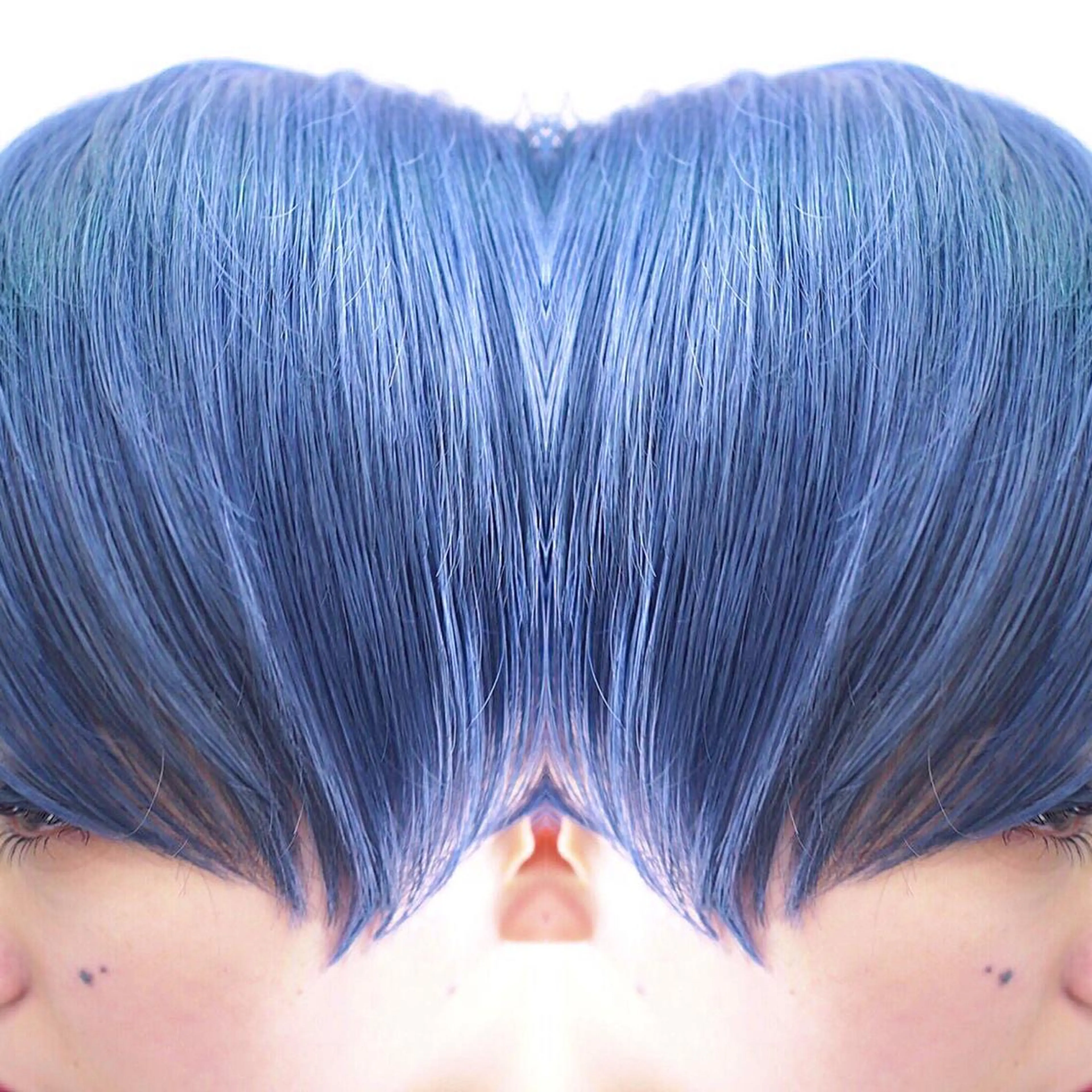 ショート カラー ブルーカラー ネイビーカラー 及川シゲル 髪質改善講師のヘアスタイル