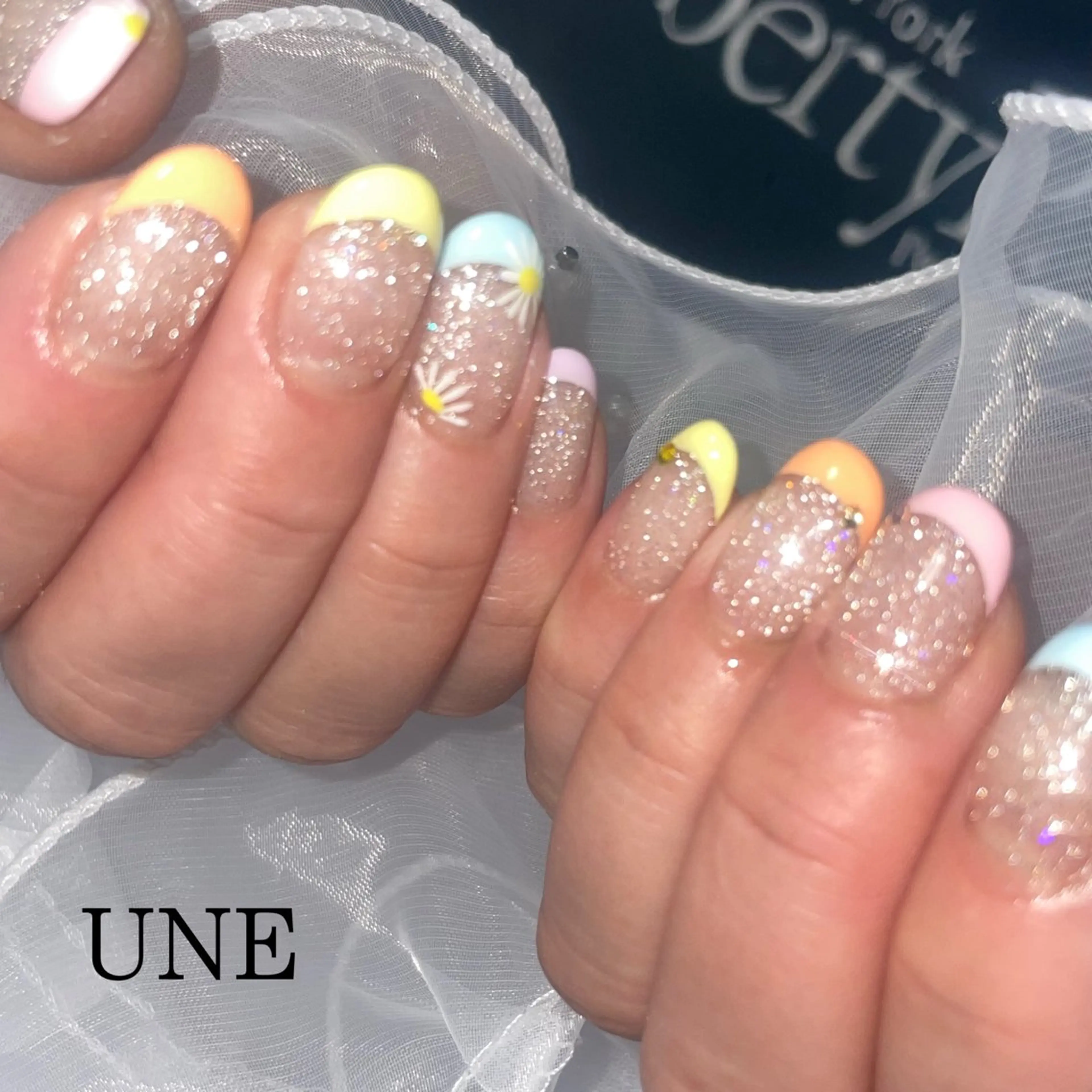 ショート UNE.【ユヌ】 Jr.NANAのネイルデザイン