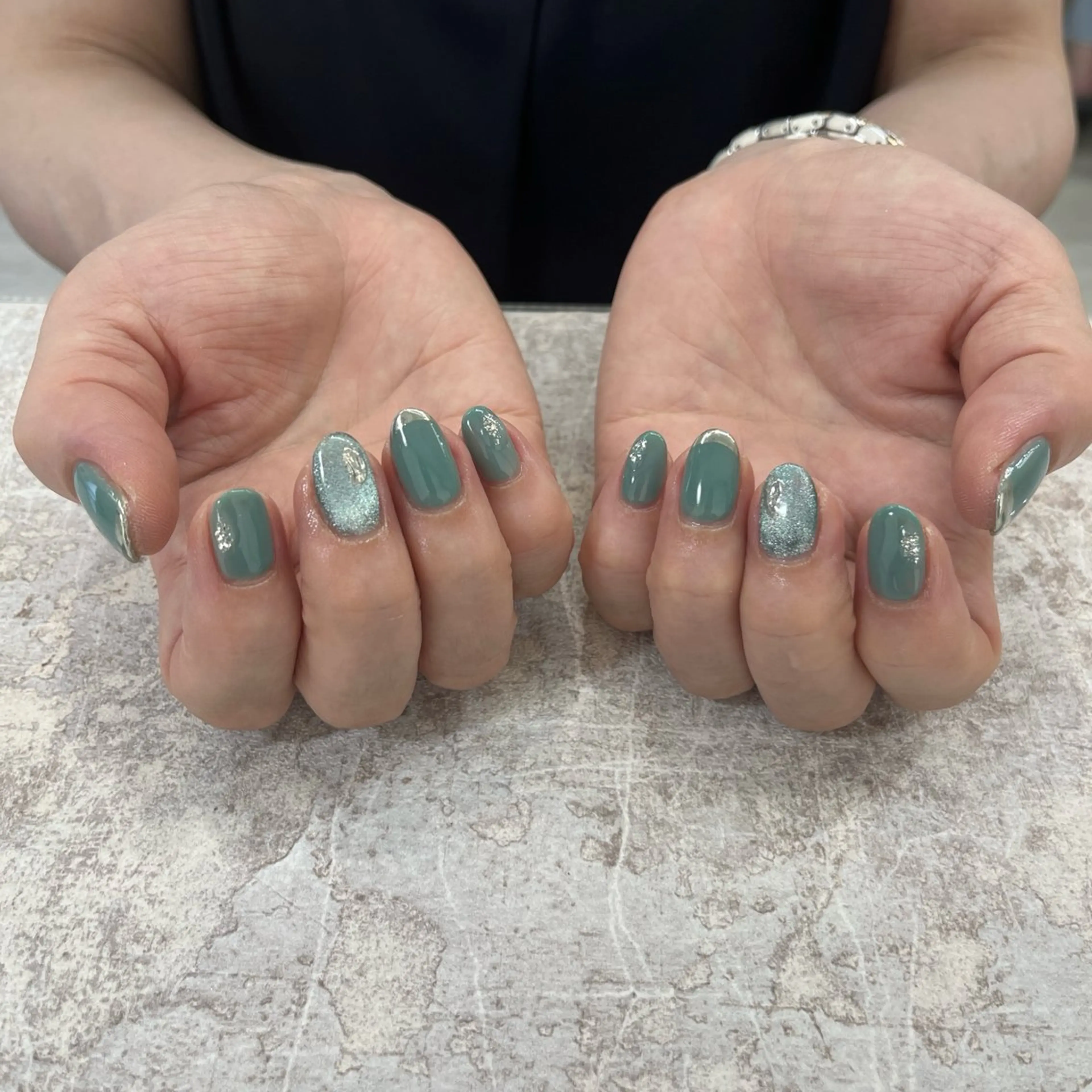 ネイル ハンドネイル 大島 玲奈のネイルデザイン