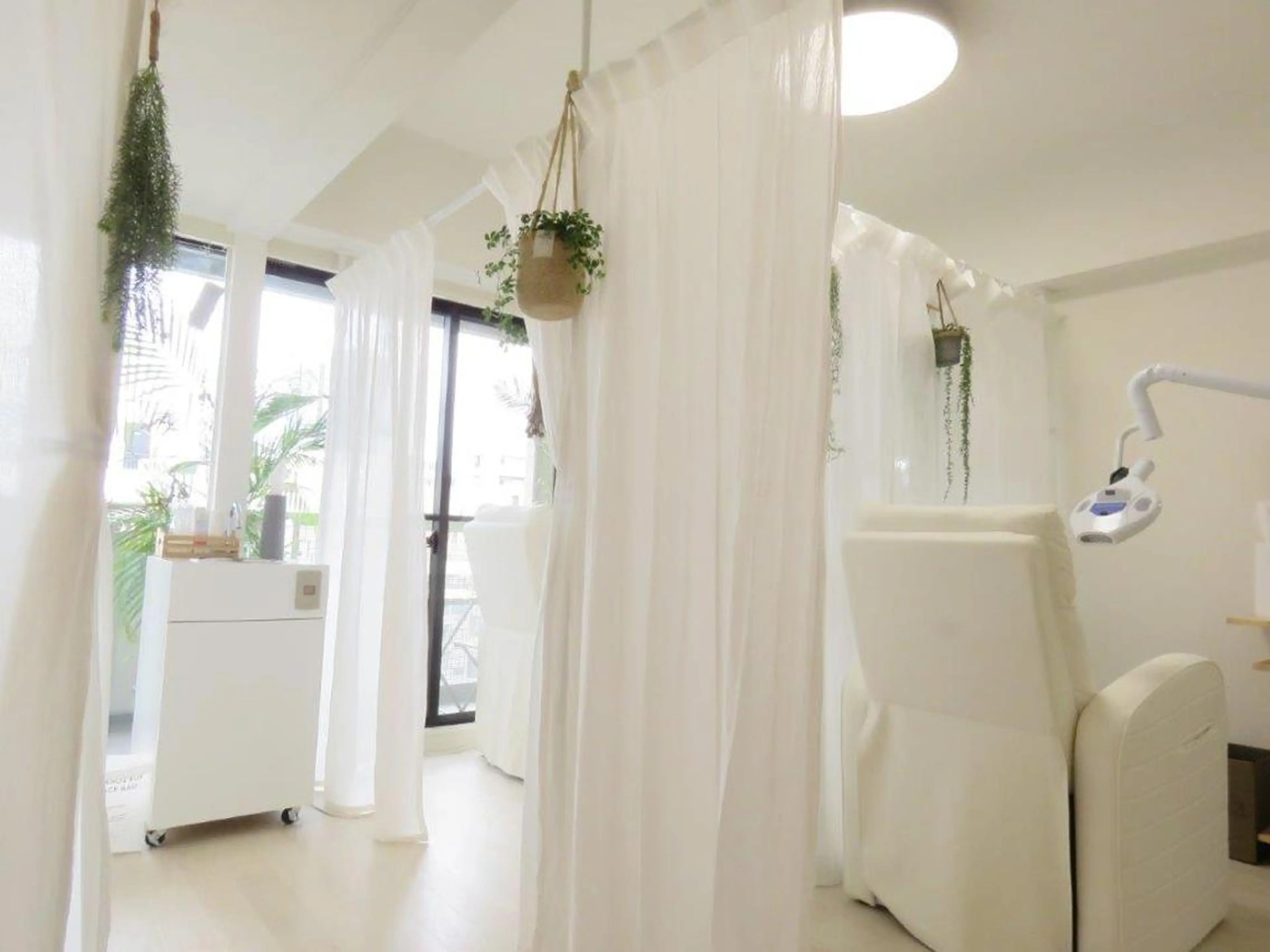 【初回限定プラン✨】1回の施術で理想の白さを✨ハイパワーホワイトニング 8分 4回照射✨の写真