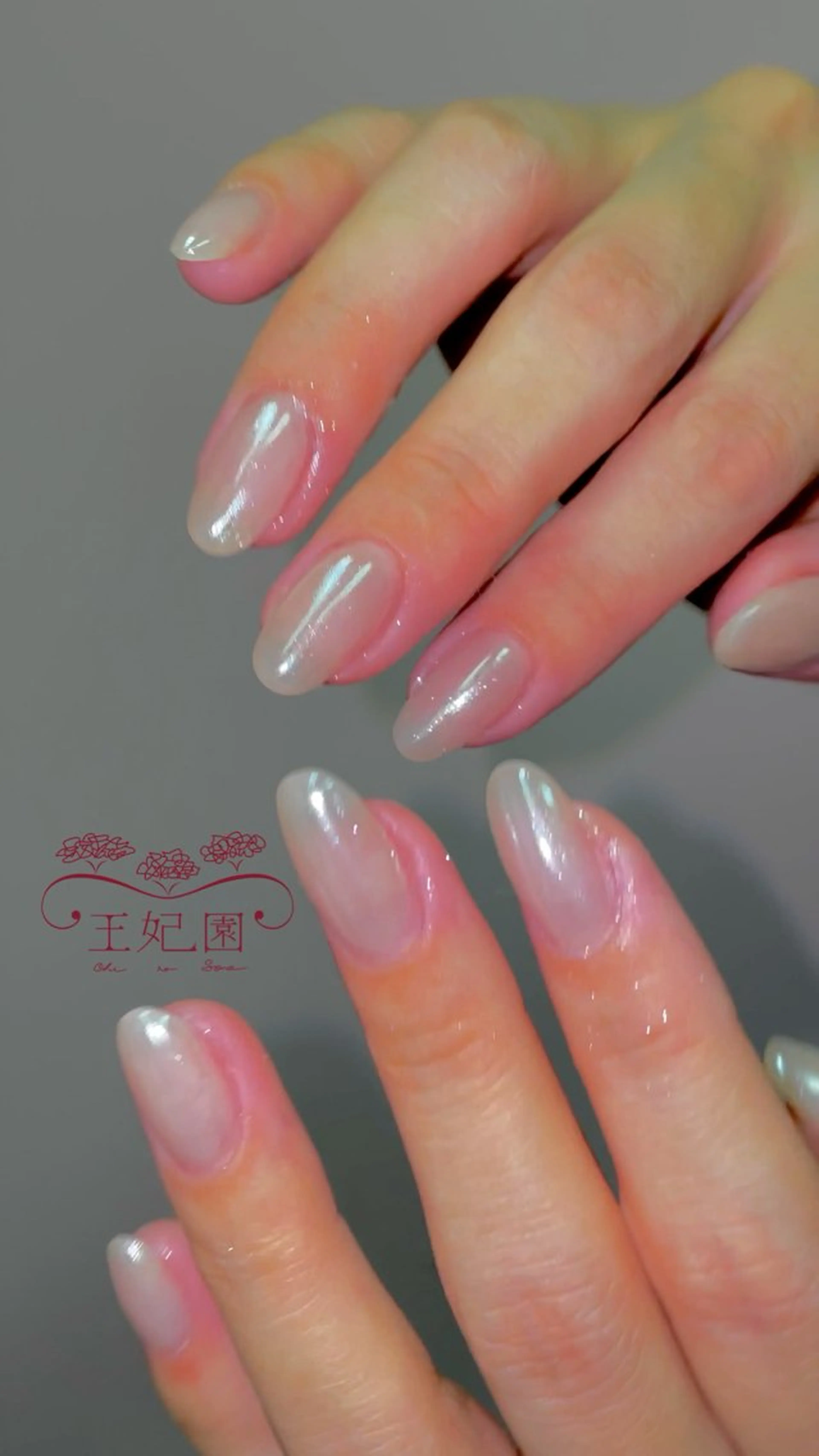 ネイル ミラーネイル nail salon王妃の園所属・王妃の園 ohinosonoのネイルデザイン