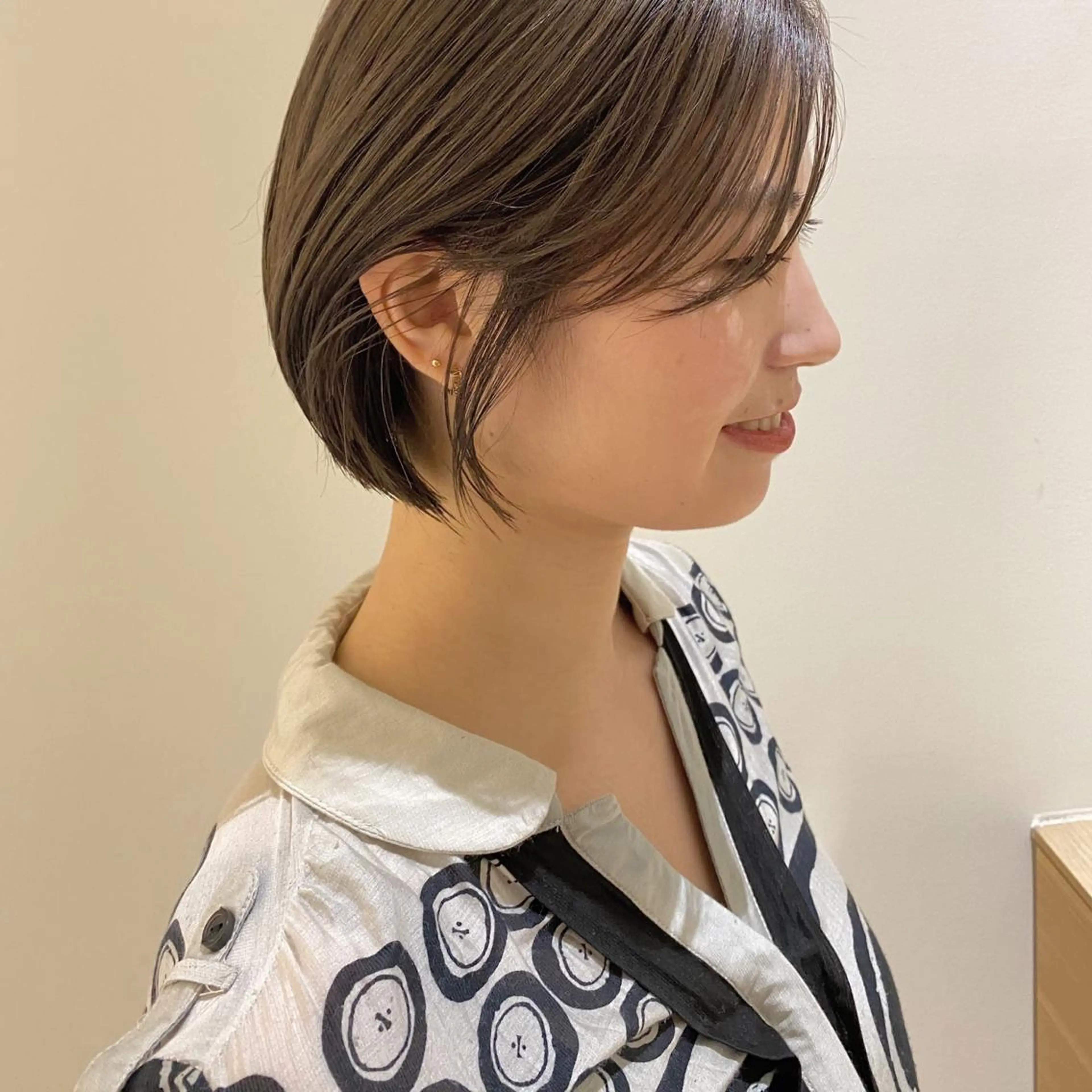 ショート カラー パーマ ヘアアレンジ メンズ キッズ ネイル マツエク・マツパ モリモト サナのヘアスタイル