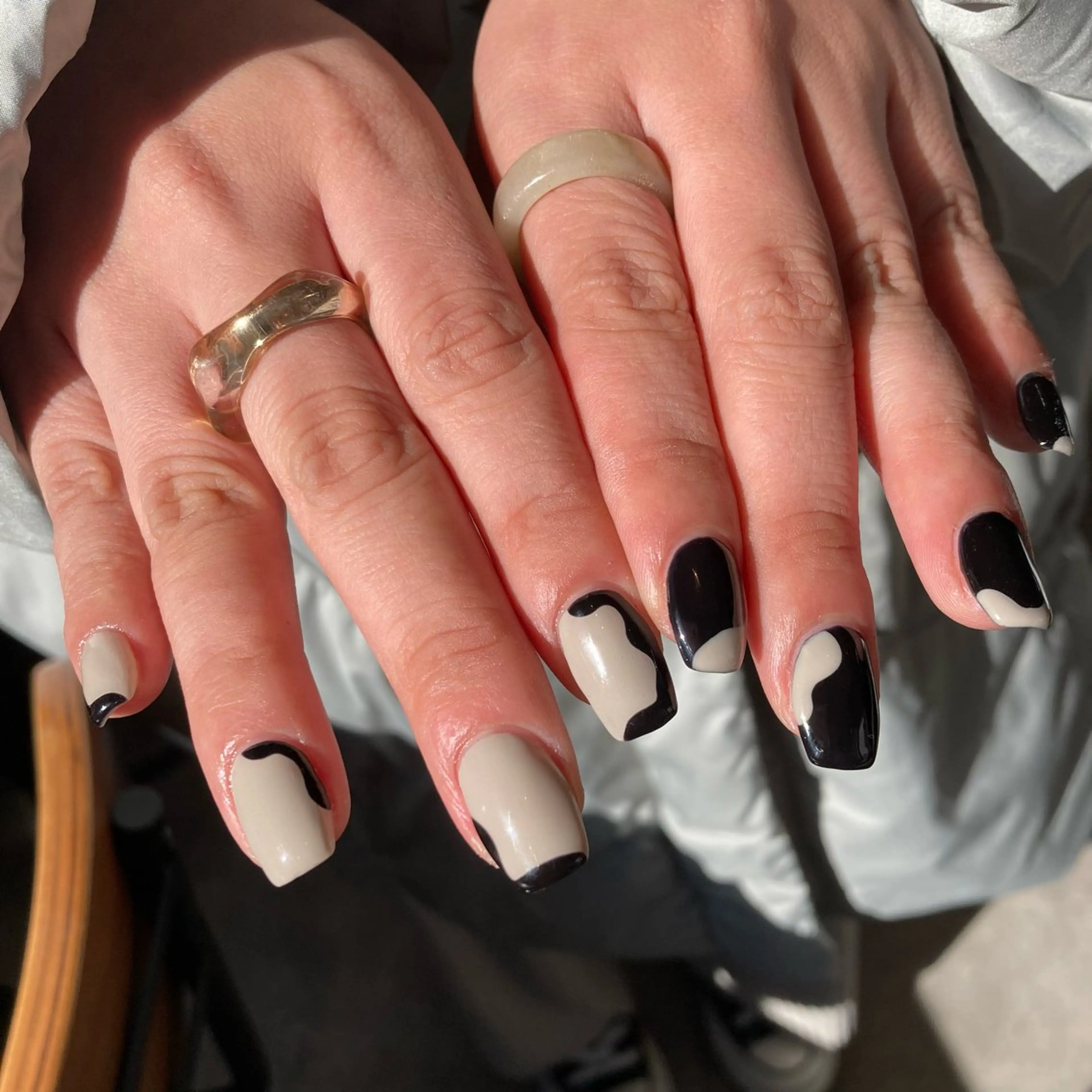 ネイル ハンドネイル shio ♡ 1月予約受付中のネイルデザイン