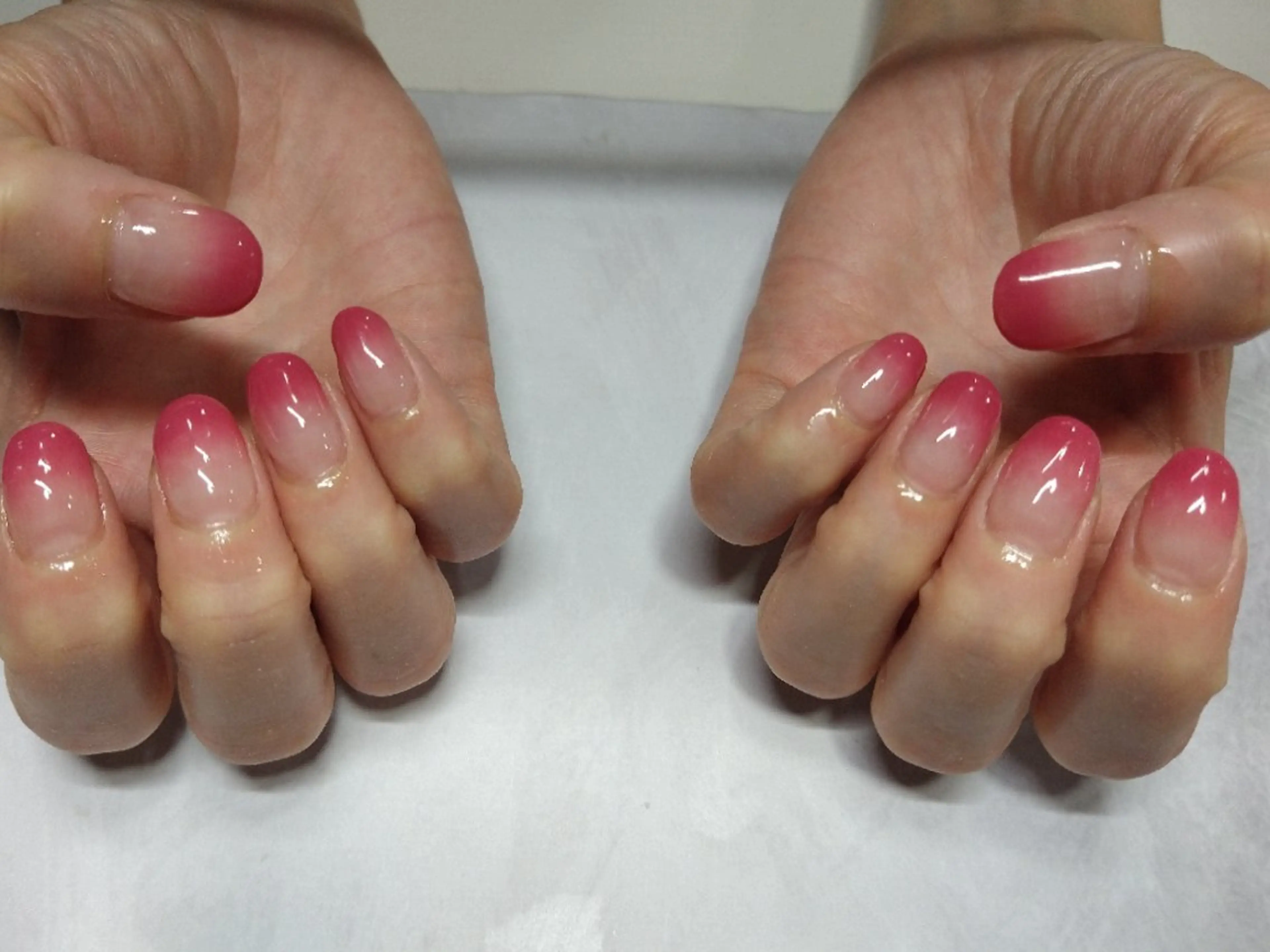 ネイル グラデーション 大須賀 つかさのネイルデザイン