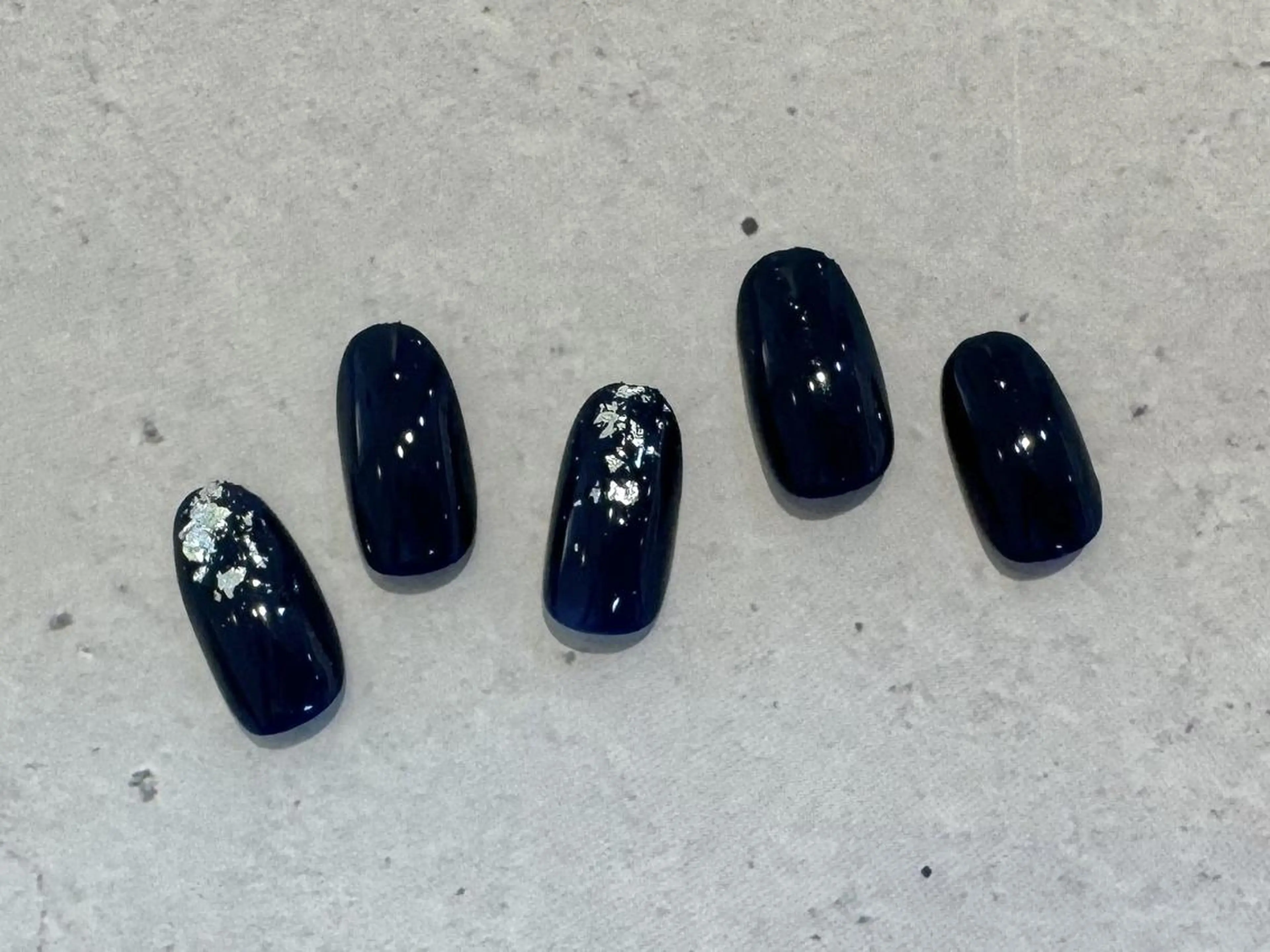 ネイル ラメ(グリッター) ワンカラーネイル ハンドネイル 【寺岡】 ロイヤル•セラピストのネイルデザイン