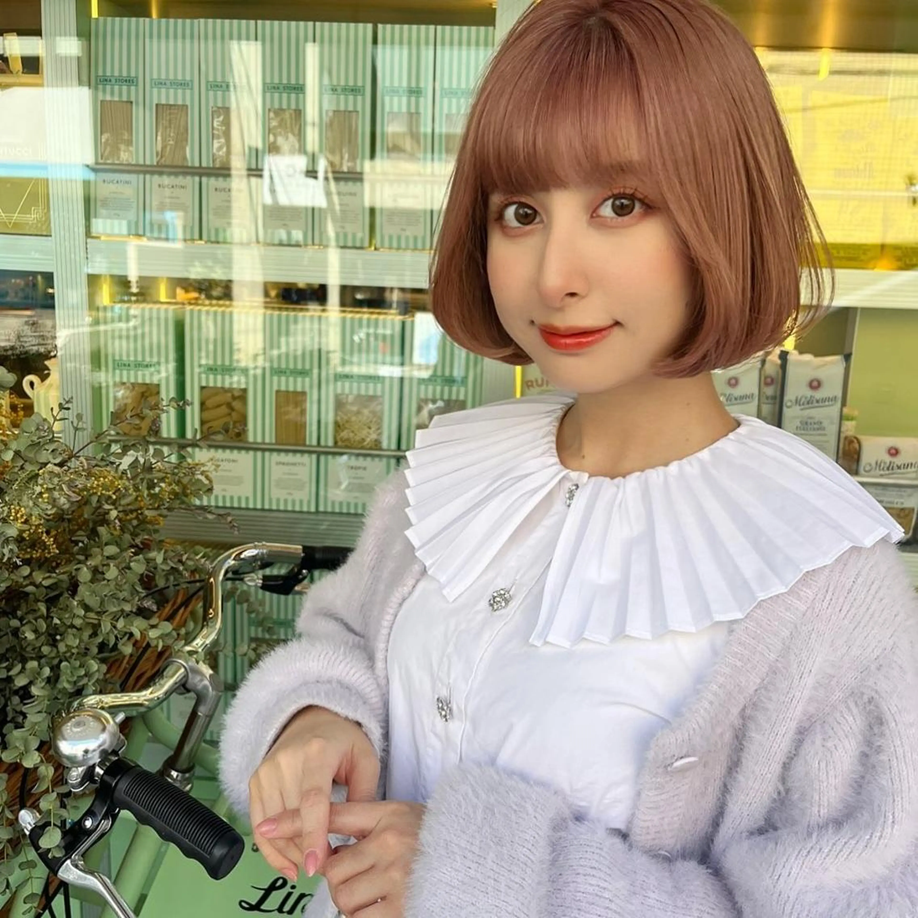 ミディアム カラー ヘアアレンジ ベージュカラー ブリーチ ハイライトカラー ミルクティーベージュ ピンクカラー 韓国/髪質改善💘 櫻井かれんのヘアスタイル