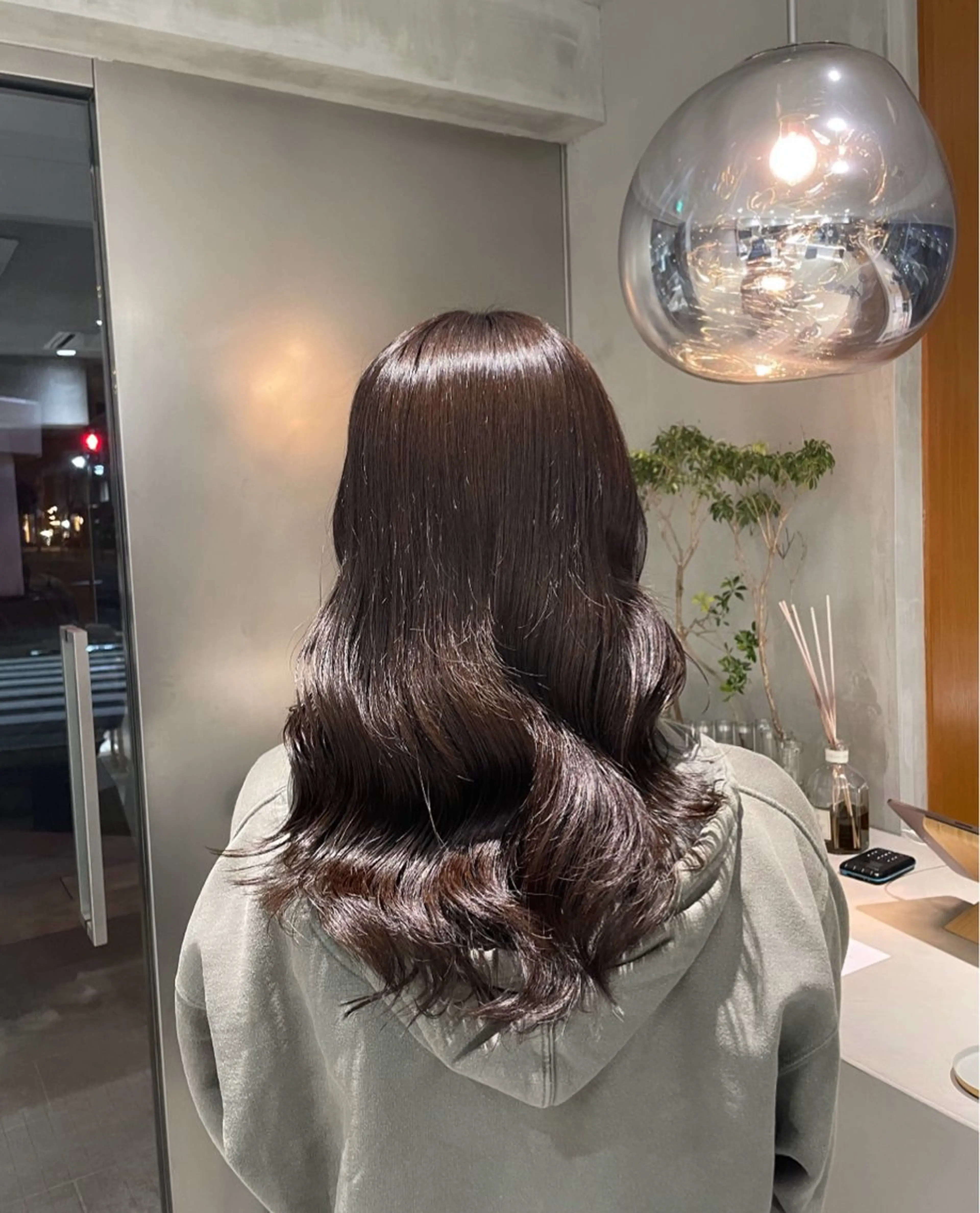 ロング カラー 頼金 愛海のヘアスタイル