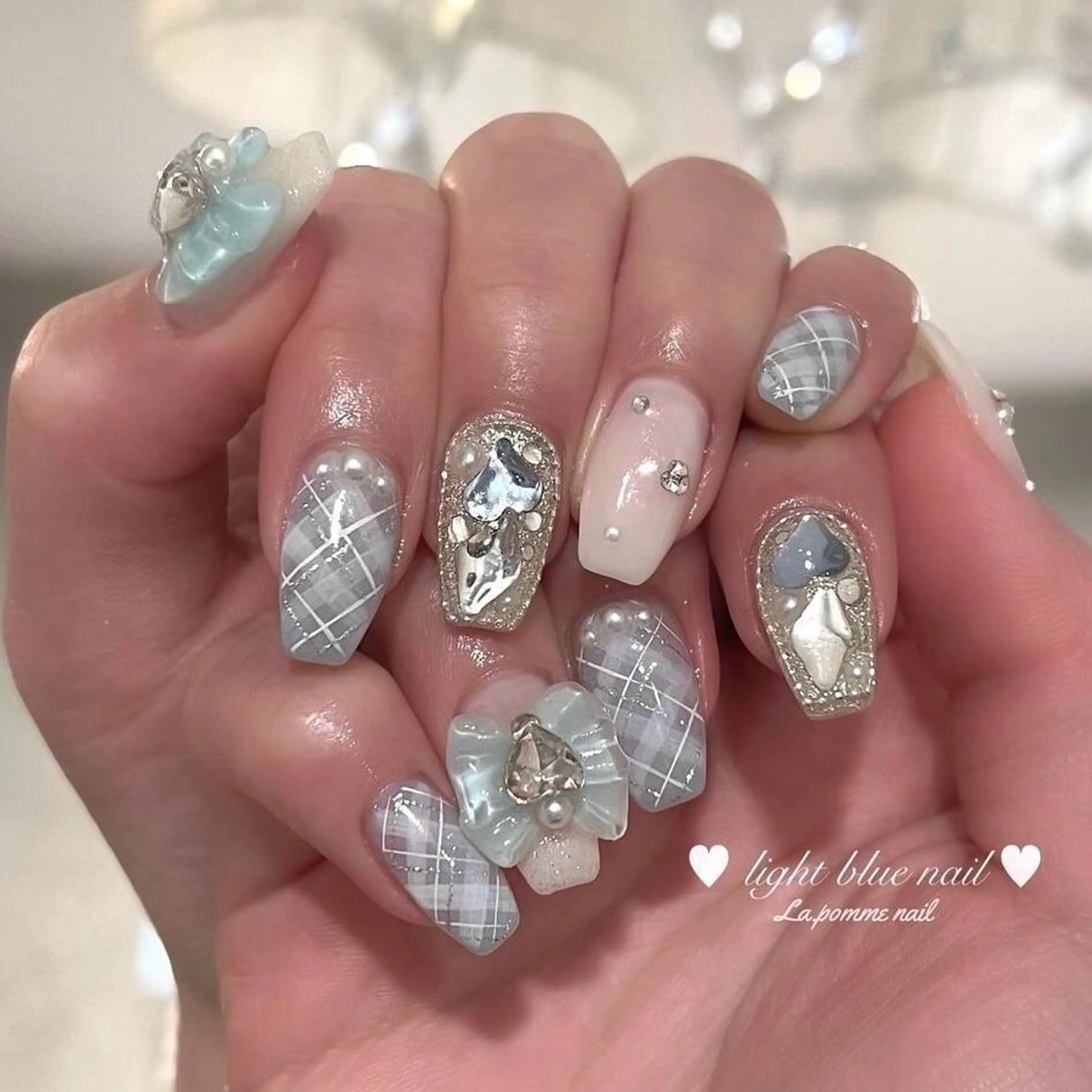ネイル グラデーション ラメ(グリッター) マグネットネイル ミラーネイル ニュアンスネイル ハンドネイル Lumi de nails所属・Lumi de nailsのネイルデザイン