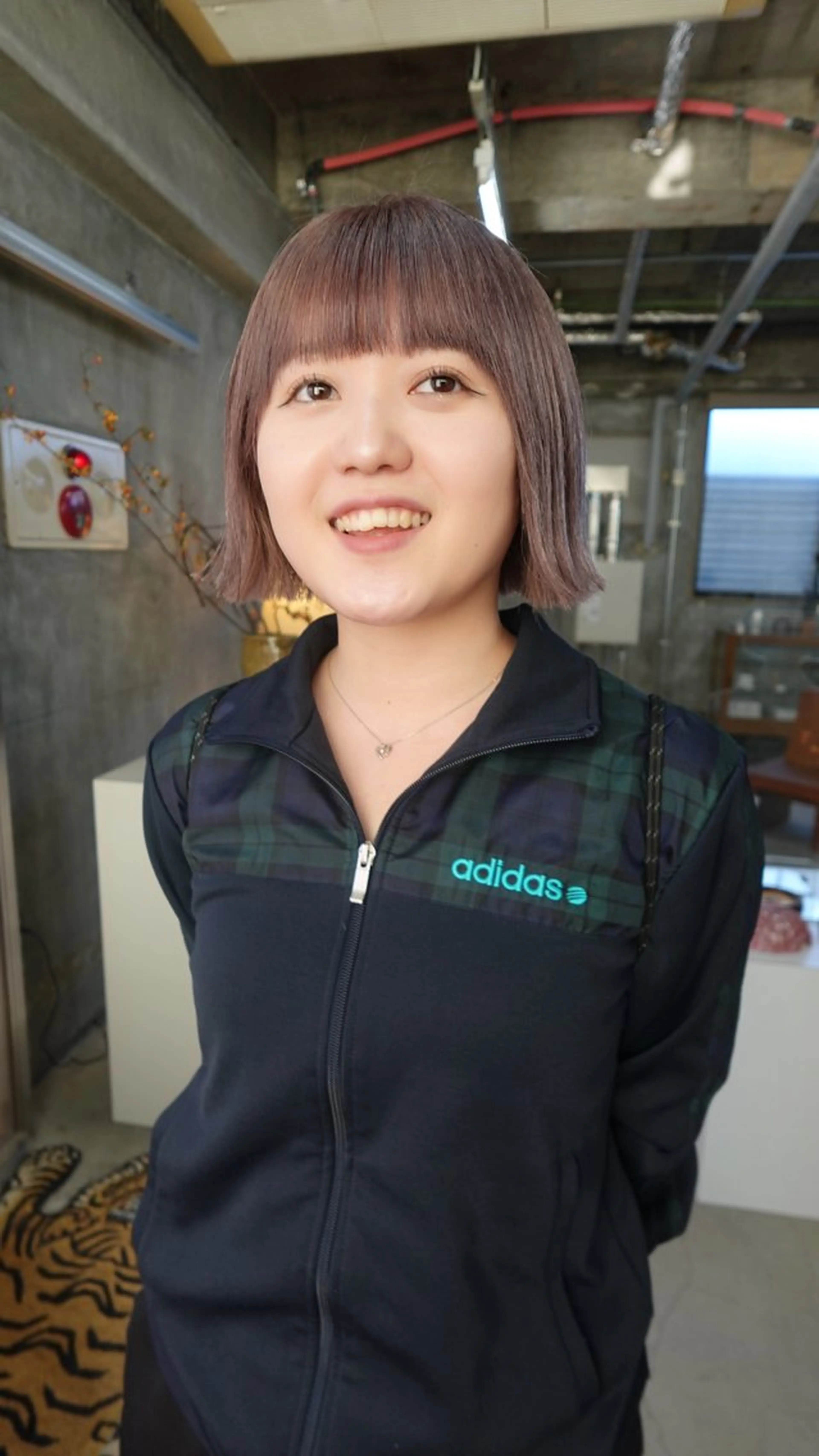 ショート カラー ブリーチ カット ヘアカラー ヨシダ トオルのヘアスタイル