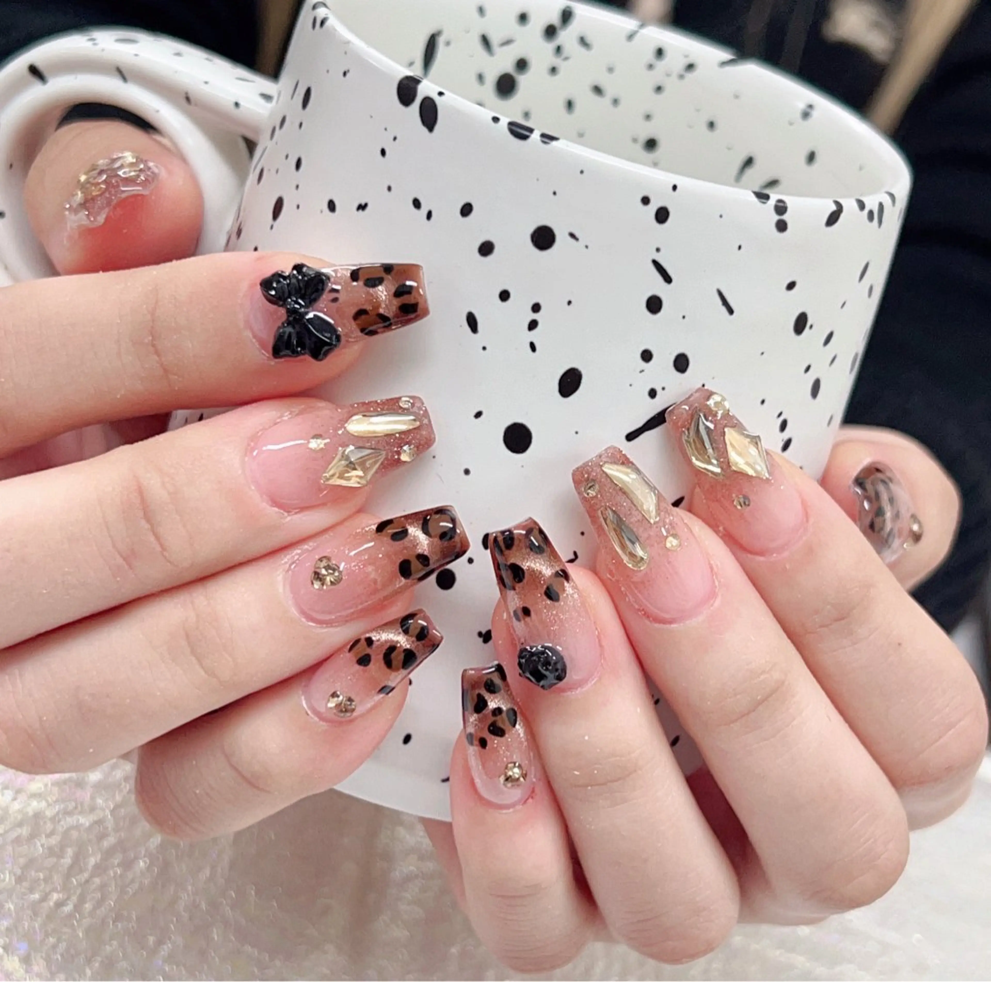 ネイル ハンドネイル Tini ANA.CHUOのネイルデザイン