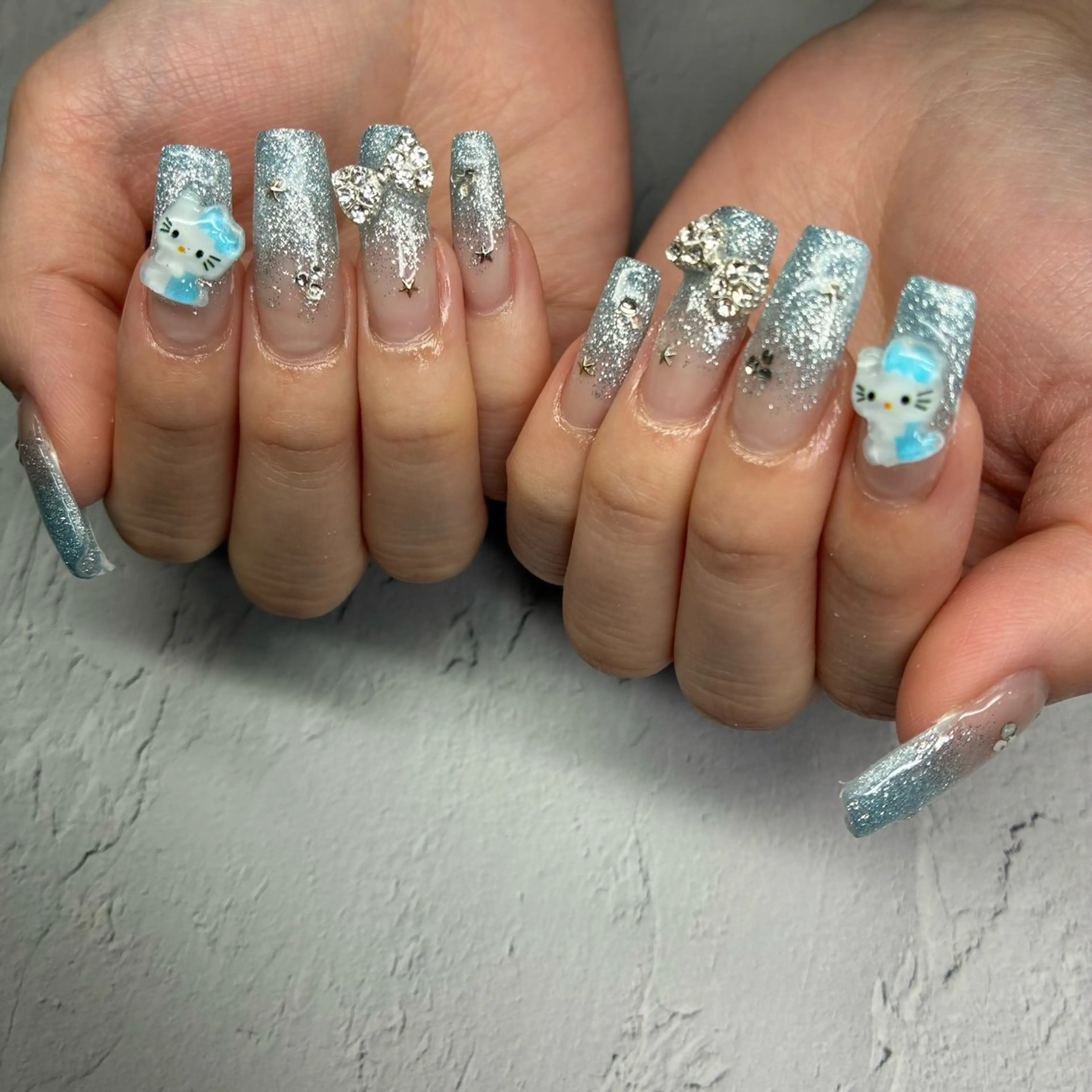 ネイル グラデーション ラメ(グリッター) ラメグラデーション 369所属・🐕 369のネイルデザイン