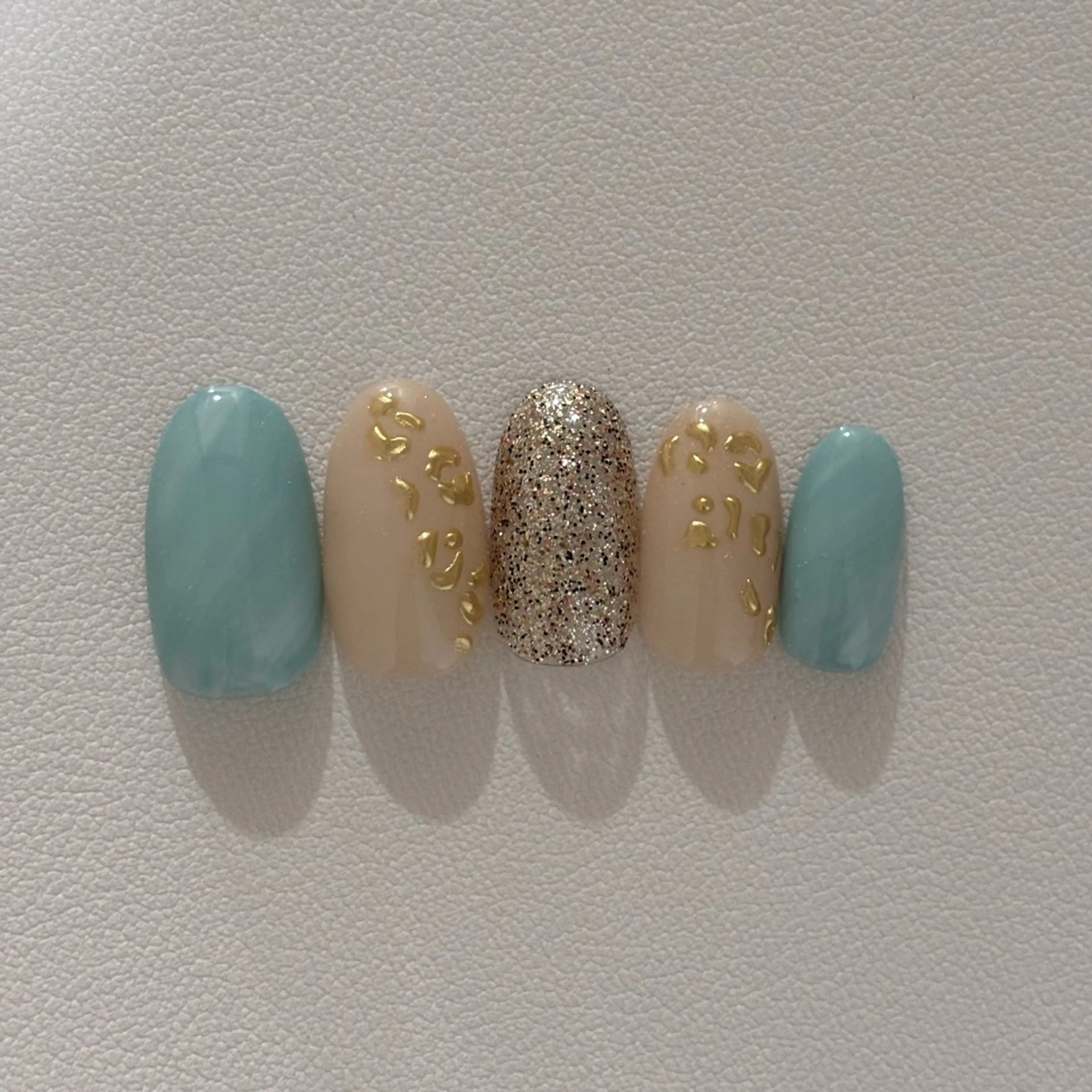 ネイル アニマル柄 Re line megumiのネイルデザイン