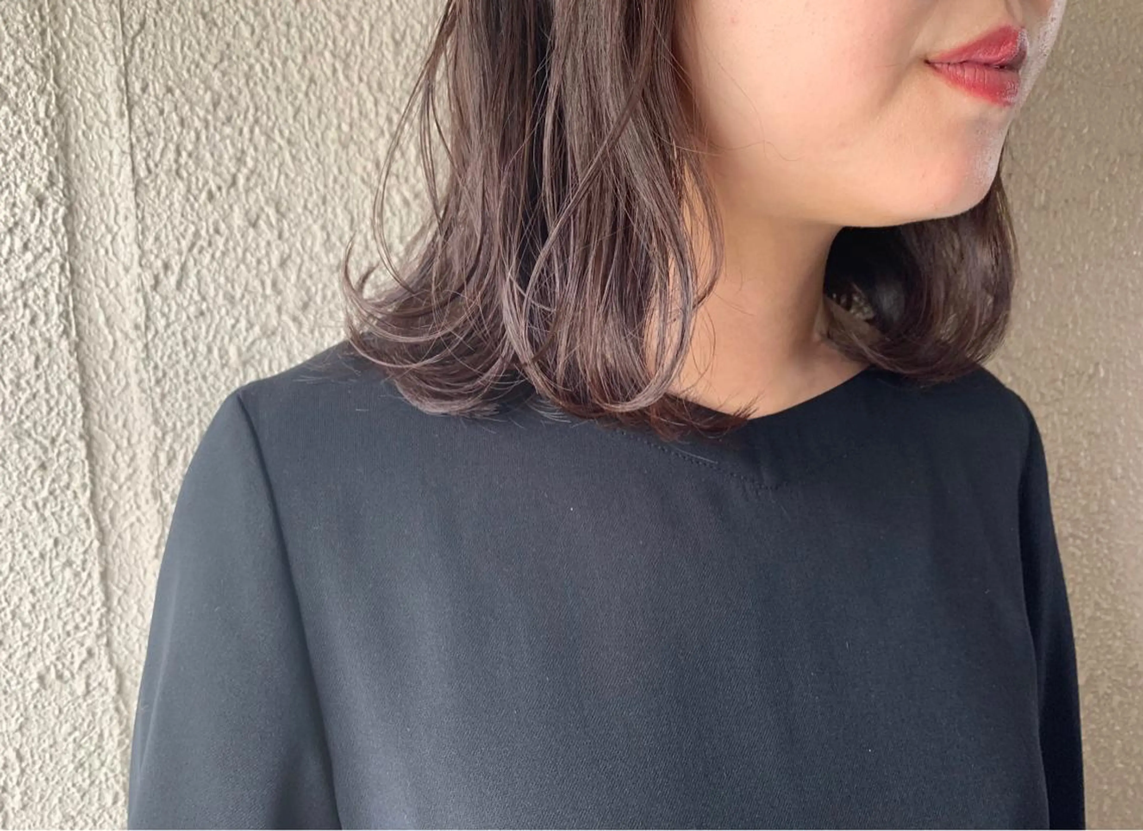 ミディアム カラー ラベンダーカラー 外ハネヘア サダハルカ ｜chouetteのヘアスタイル