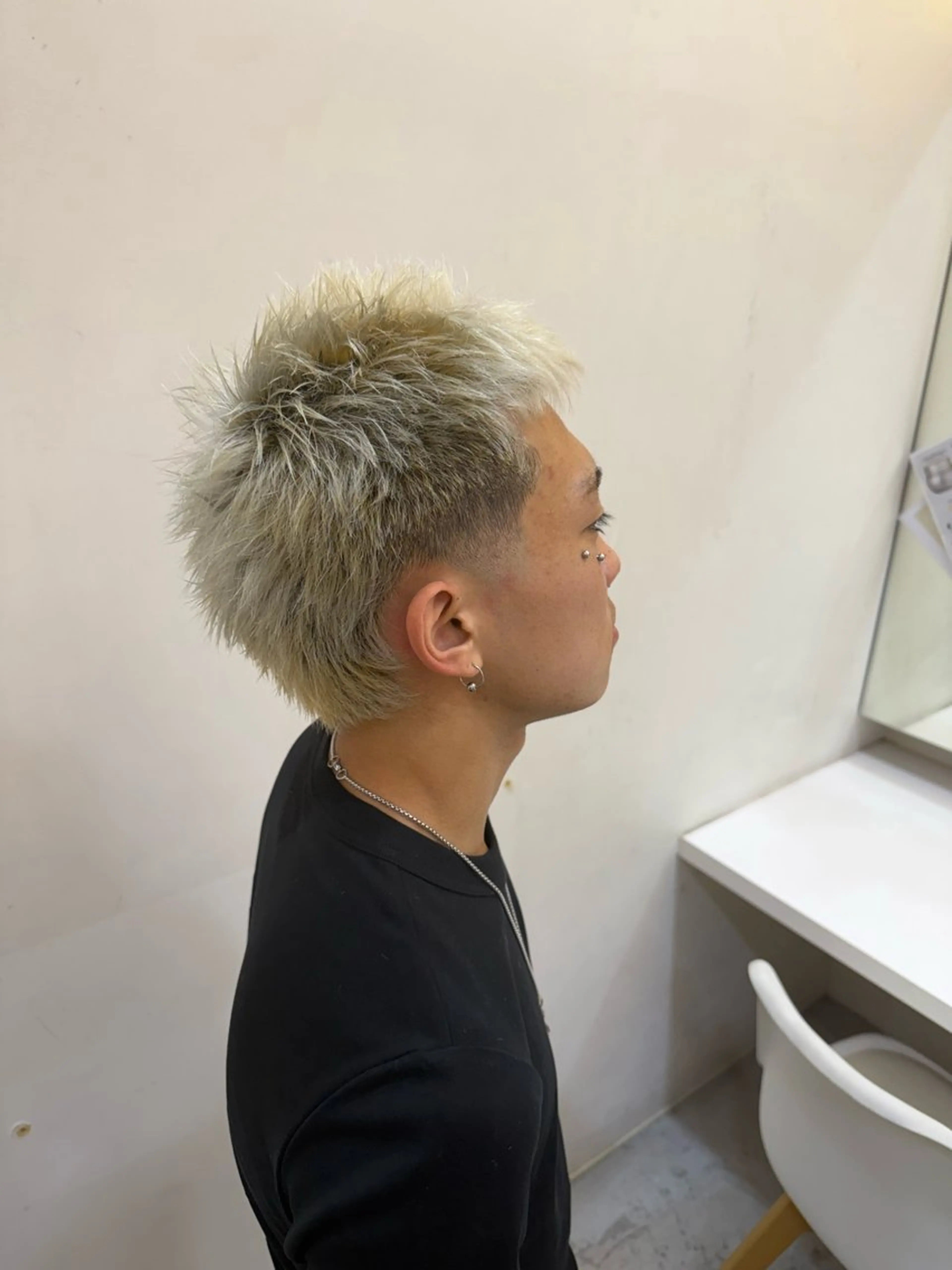 ショート メンズ フェードカット 外国人風カラー マレットヘア カット ヘアカラー メンズパーマ/ フェード Tumのヘアスタイル