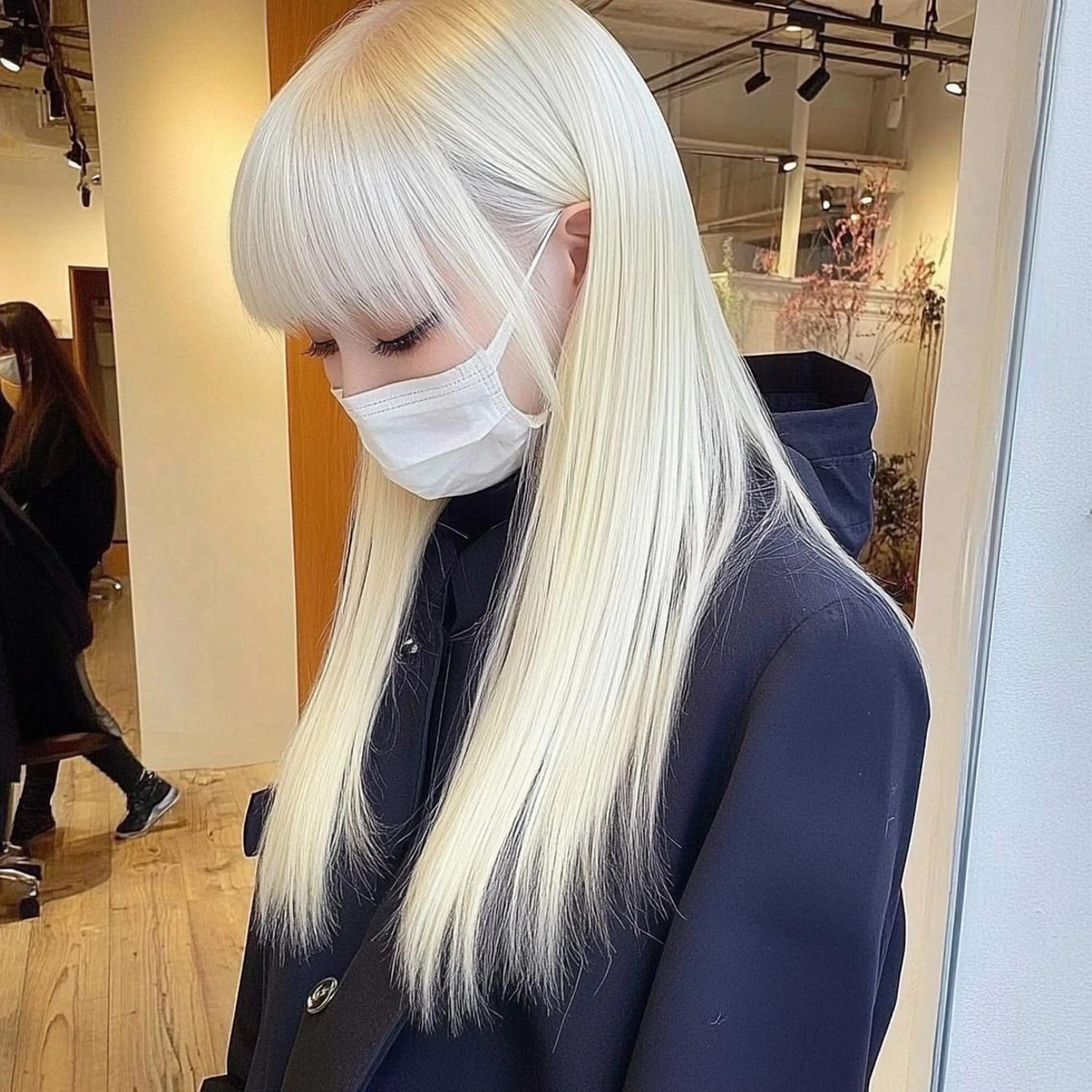 カラー corazon ブリーチのヘアスタイル